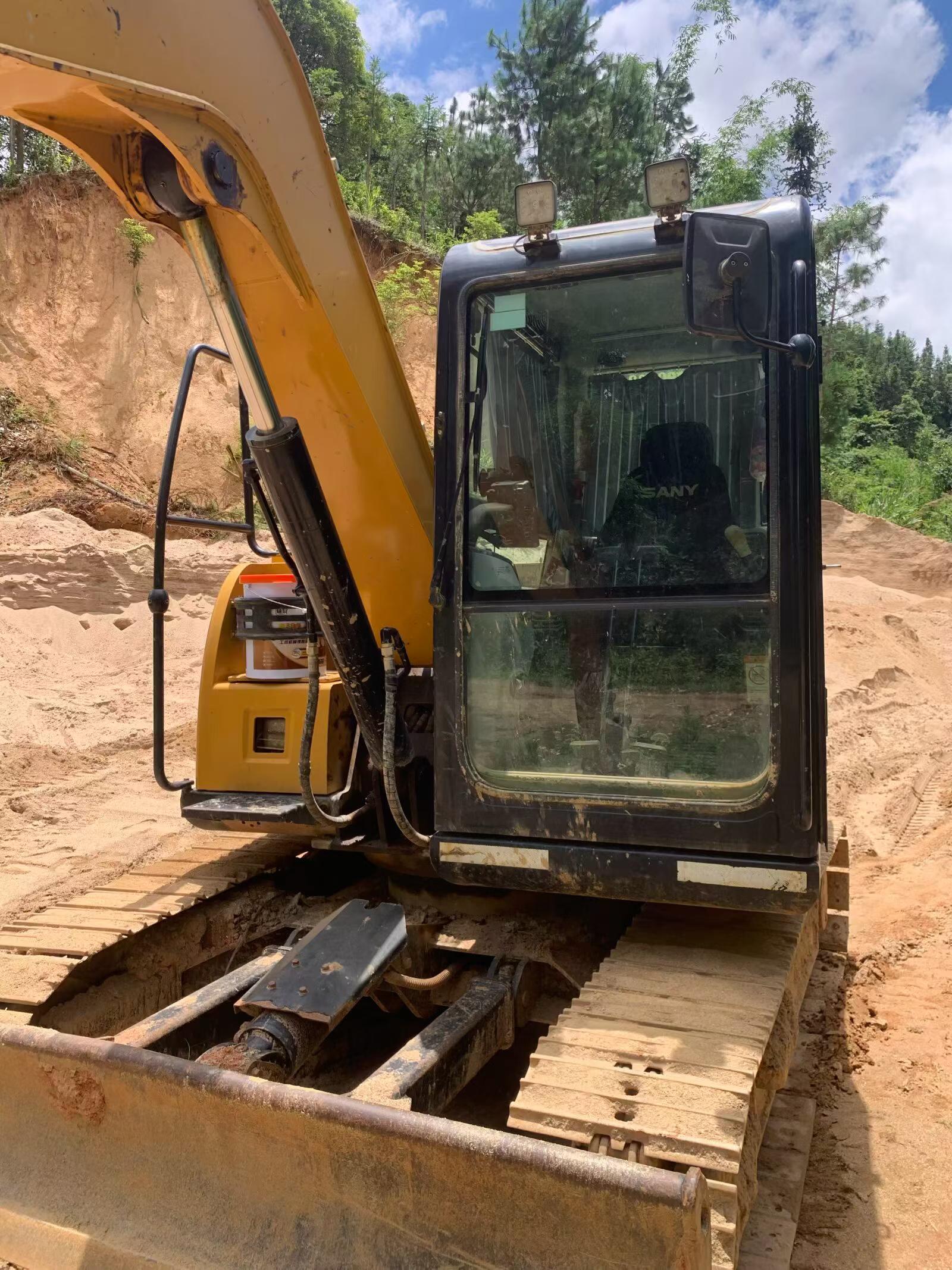 Buy Sany SY75 Used Excavator / 2