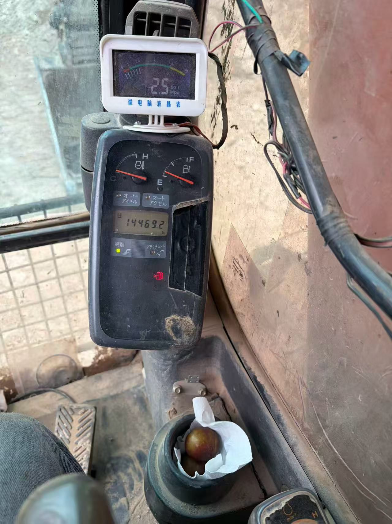 Buy Hitachi ZX210-3G Used Excavator / 5