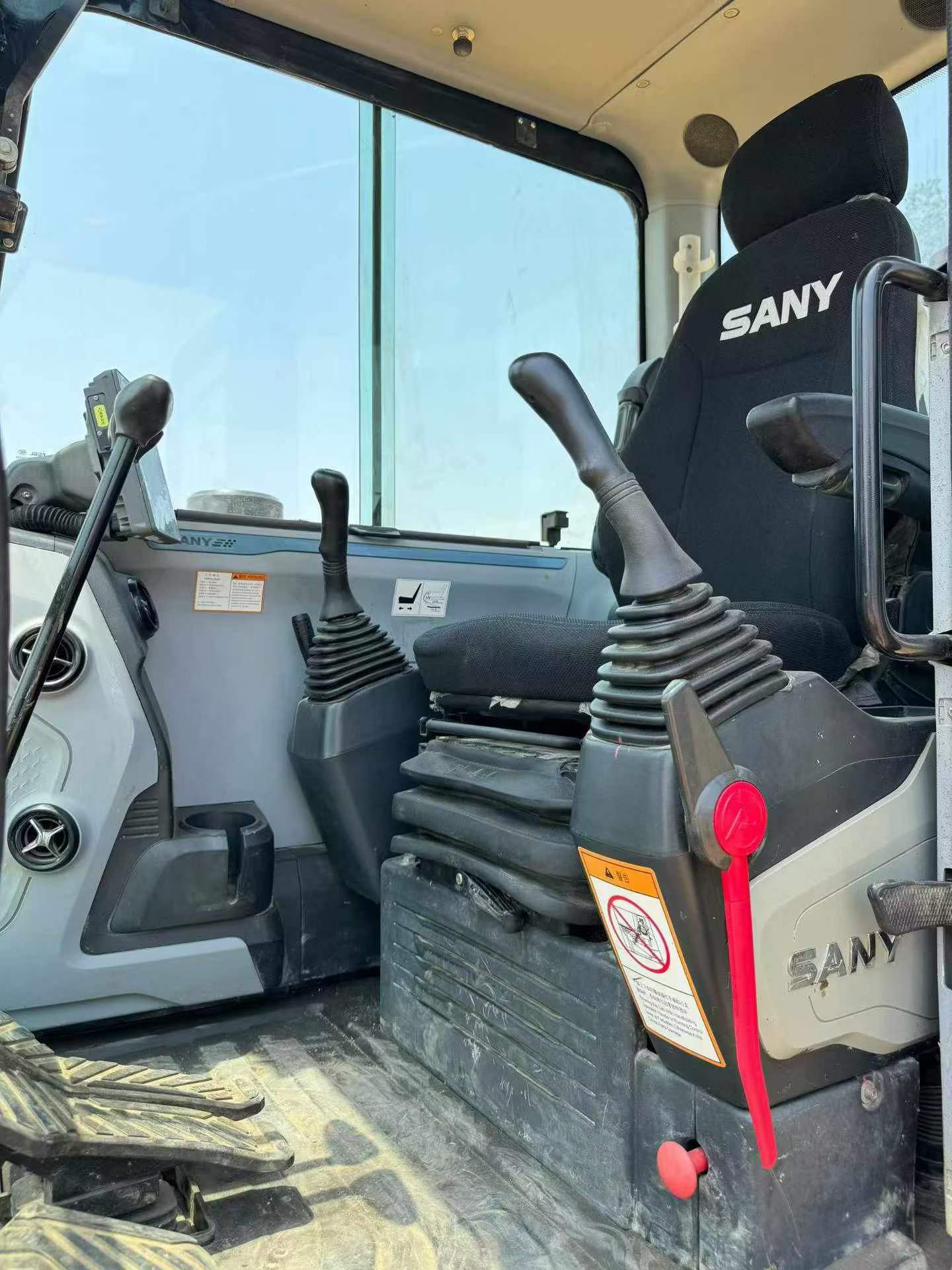 Buy Sany SY55 Used Excavator / 4
