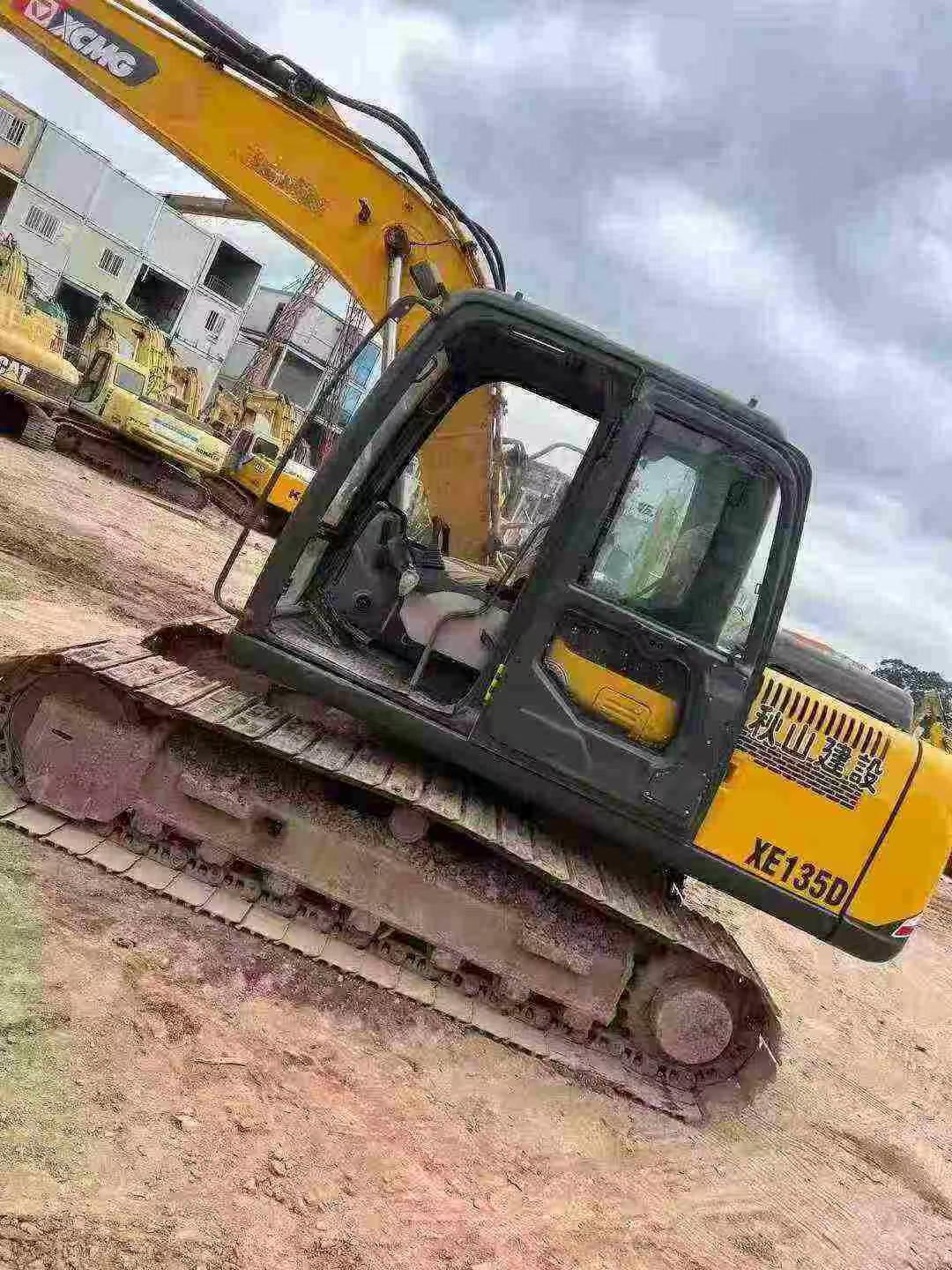 Buy XCMG XE150 Used Excavator / 5