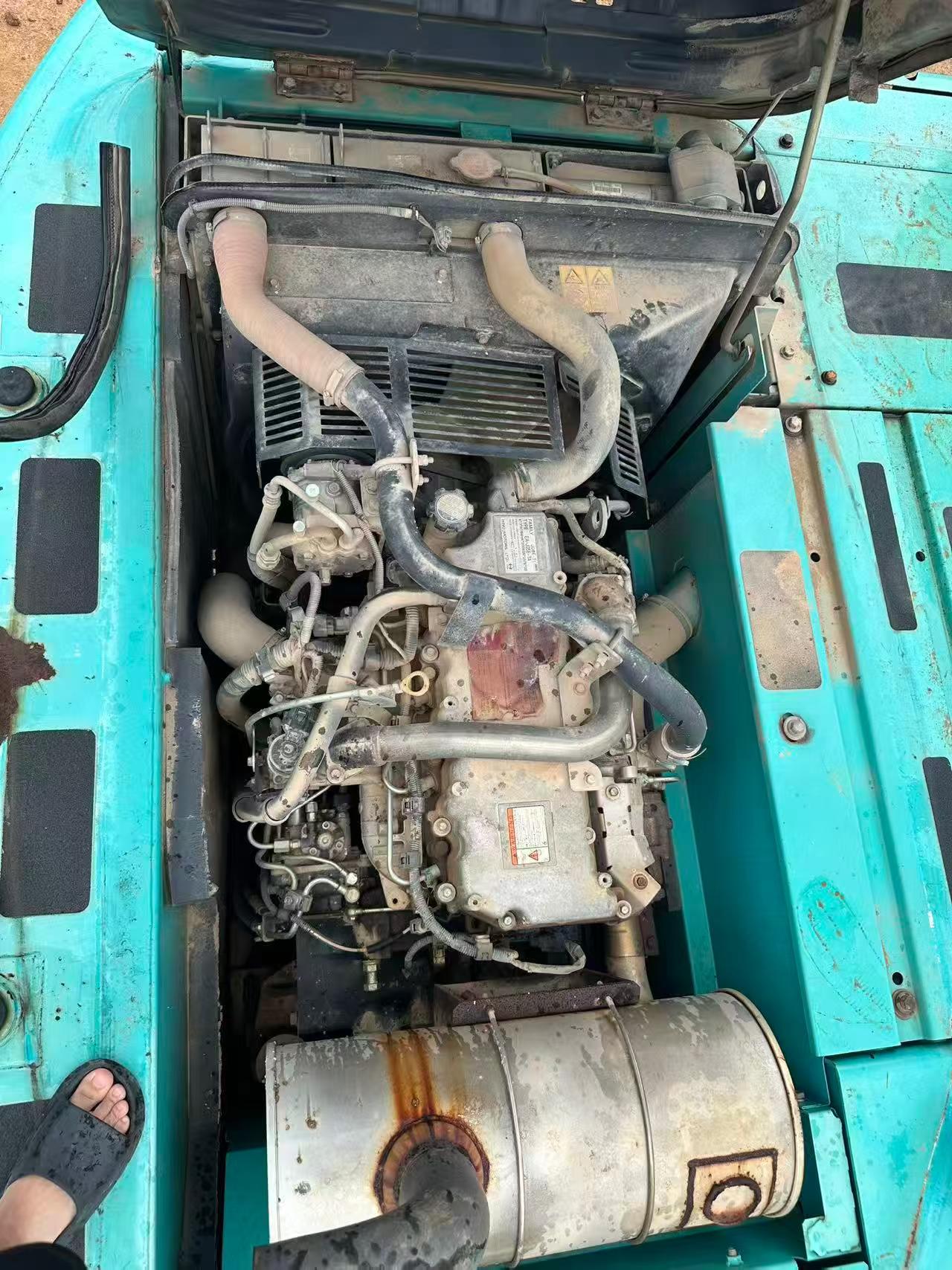 Buy Kobelco SK200-2 Used Excavator / 6