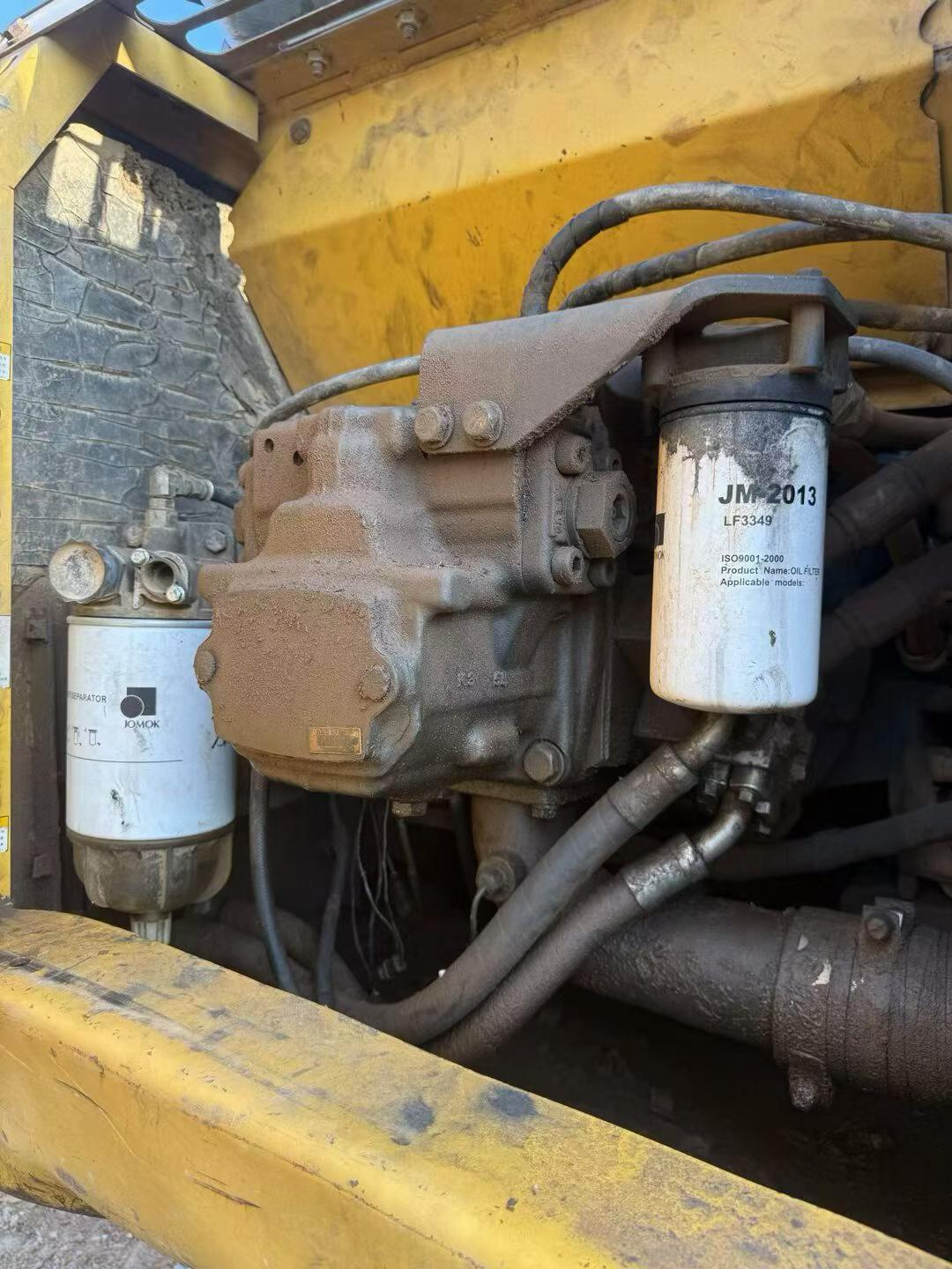 Buy Komatsu PC200-8 Used Excavator / 5