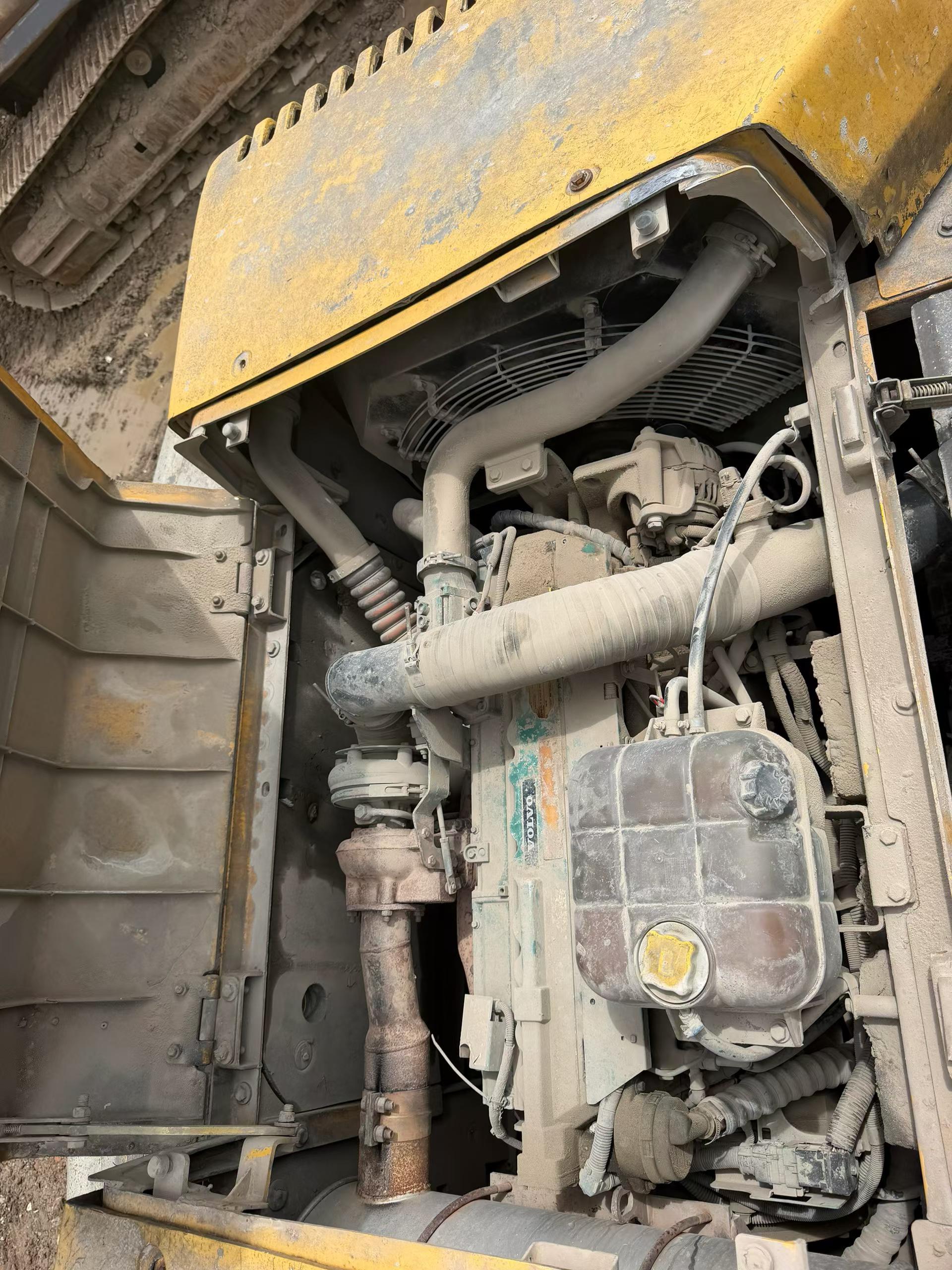 Buy Volvo EC300D Used Excavator / 3