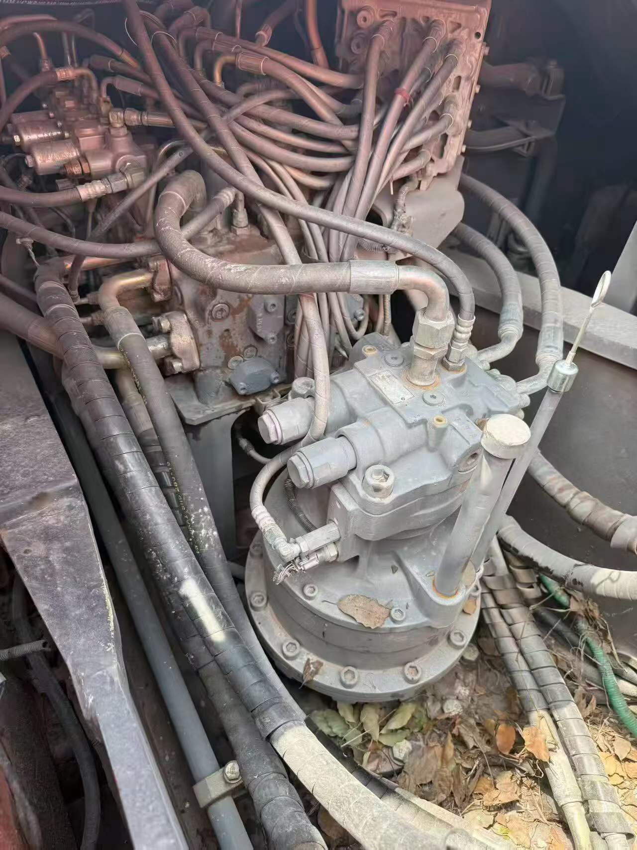 Buy Hitachi ZL210LC-5G Used Excavator / 9
