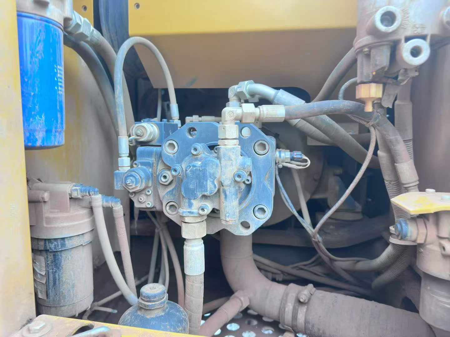 Buy XCMG XE135B Used Excavator / 3