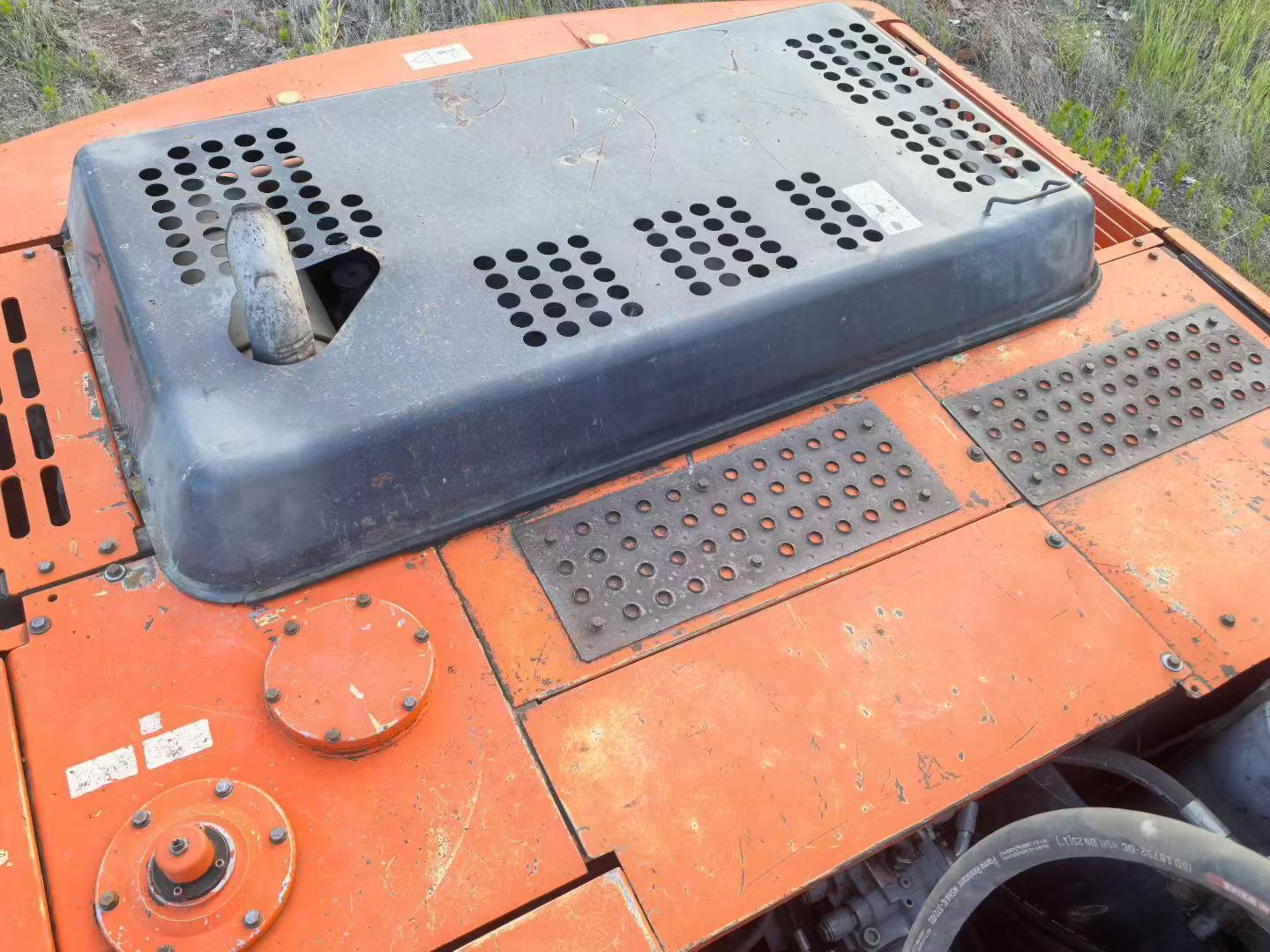 Buy Hitachi ZX240 Used Excavator / 2