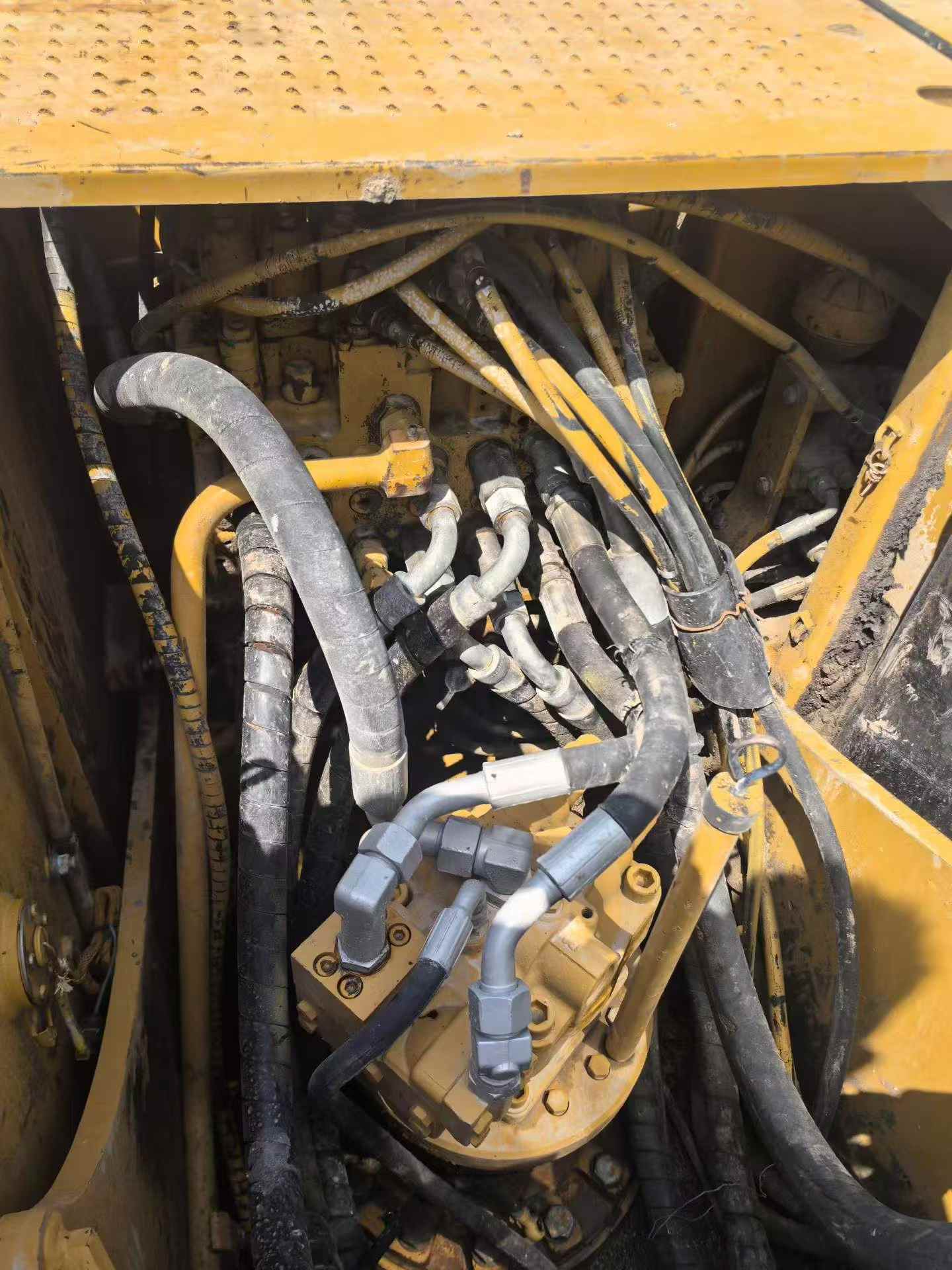 Buy Caterpillar M318 Used Excavator / 3