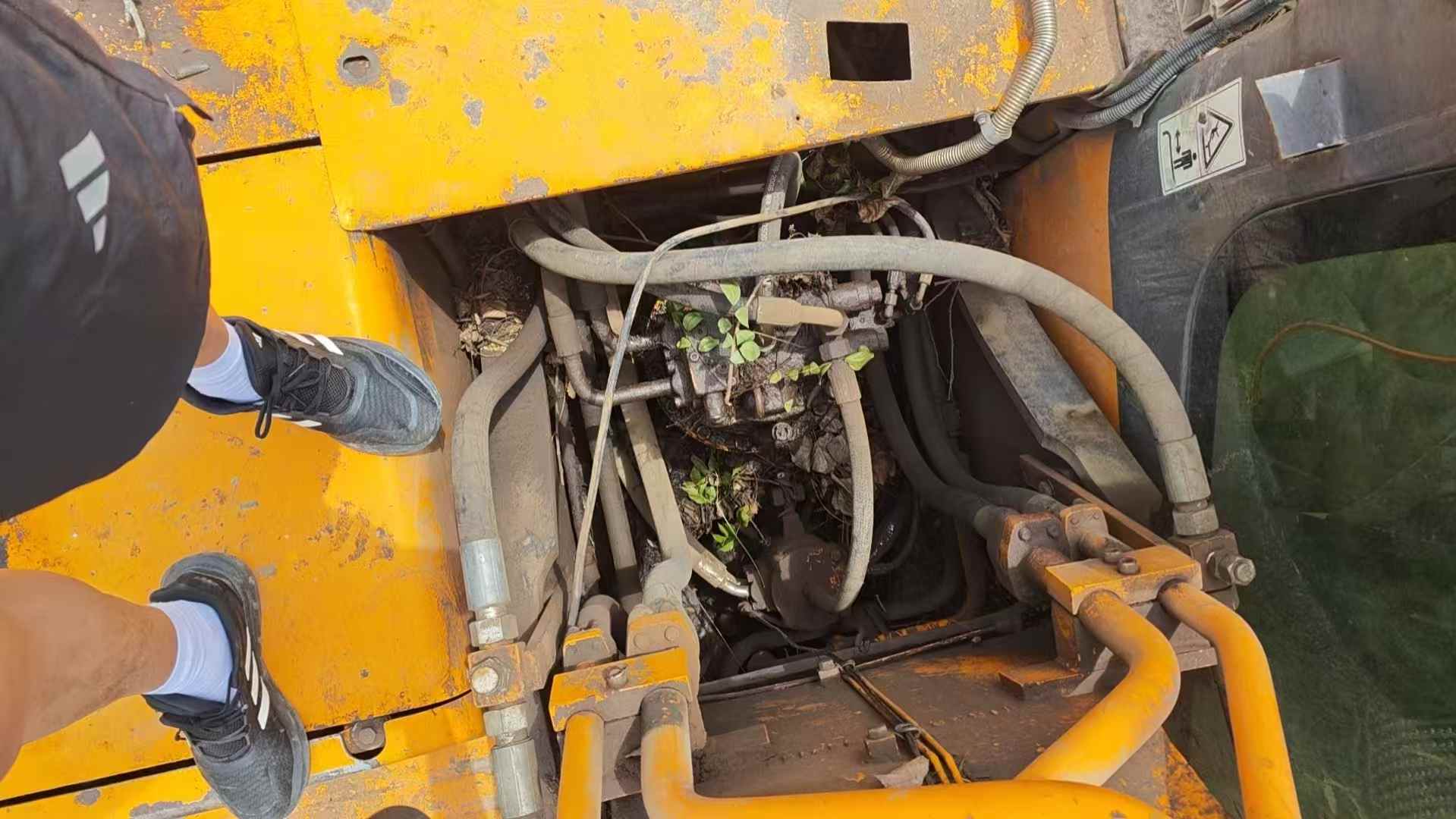 Buy Sany SY205C-8 Used Excavator / 2