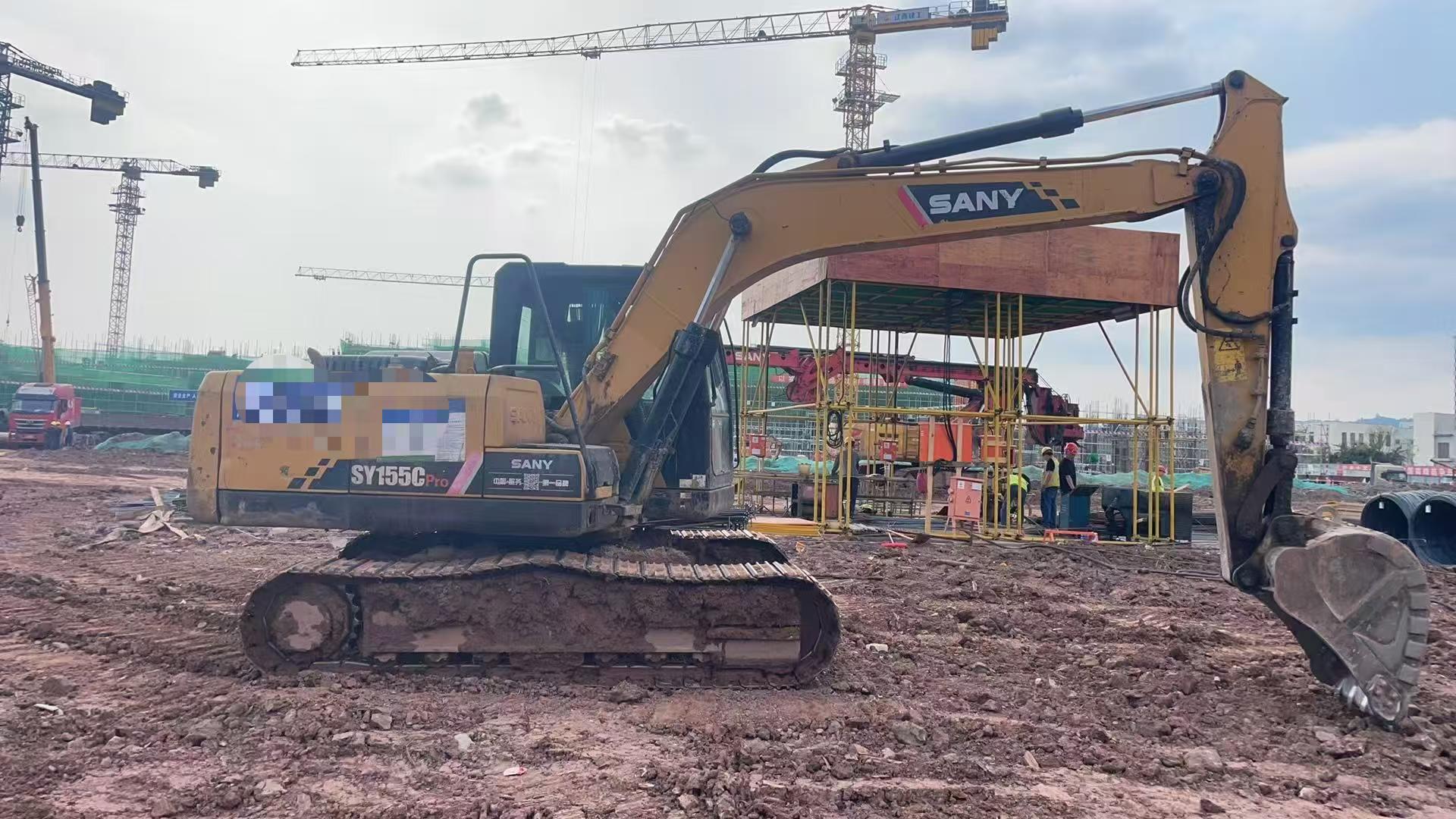 Buy Sany SY135 Used Excavator / 2