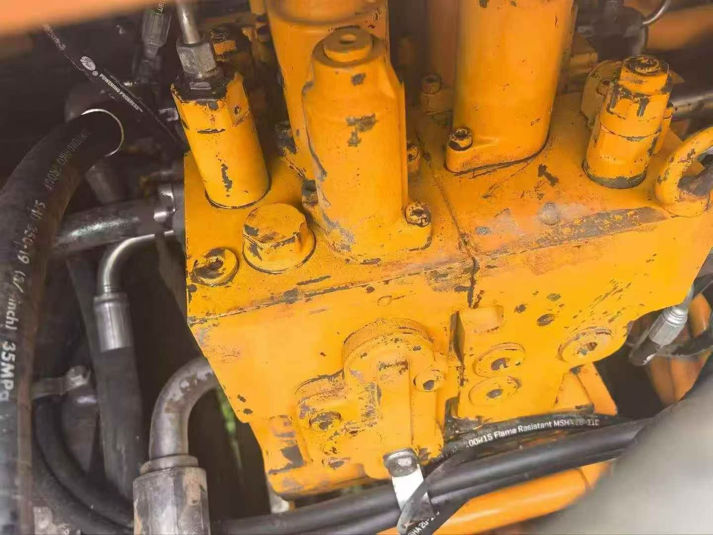 Buy Sany SY215C Used Excavator / 4