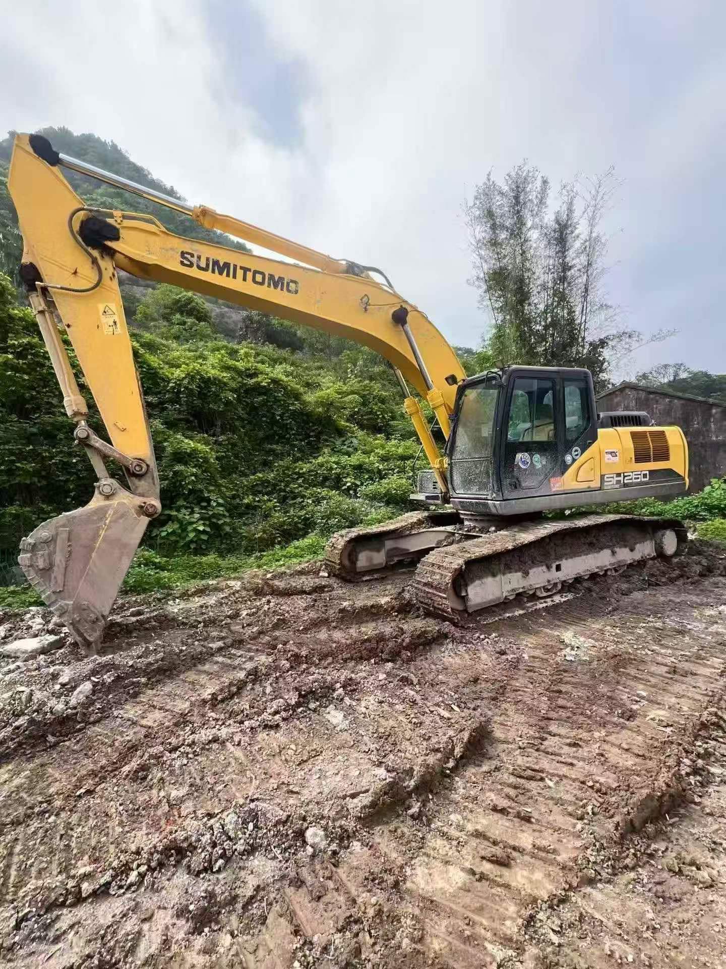 Buy Sumitomo S260 Used Excavator / 3