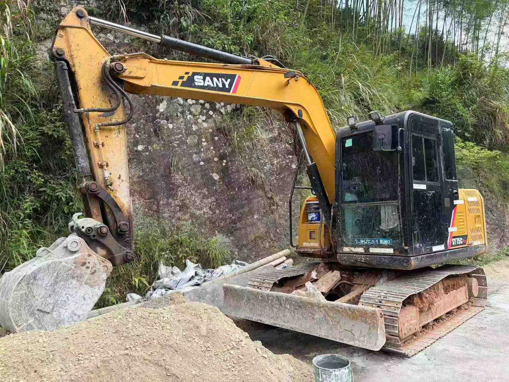Buy Sany SY75 Used Excavator / 2