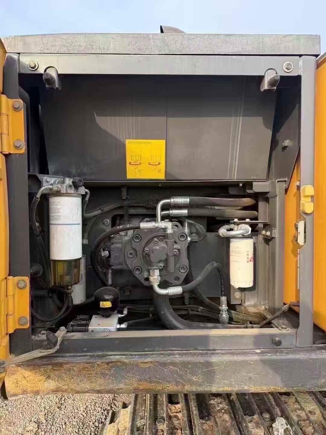 Buy Volvo EC200 Used Excavator / 4