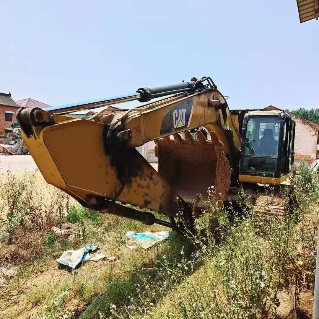 Buy Caterpillar 326DL Used Excavator / 9