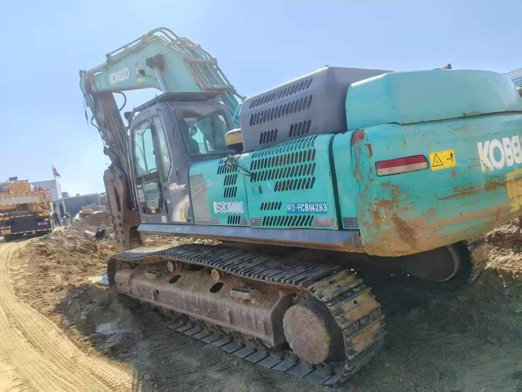 Buy Kobelco SK495D Used Excavator / 5