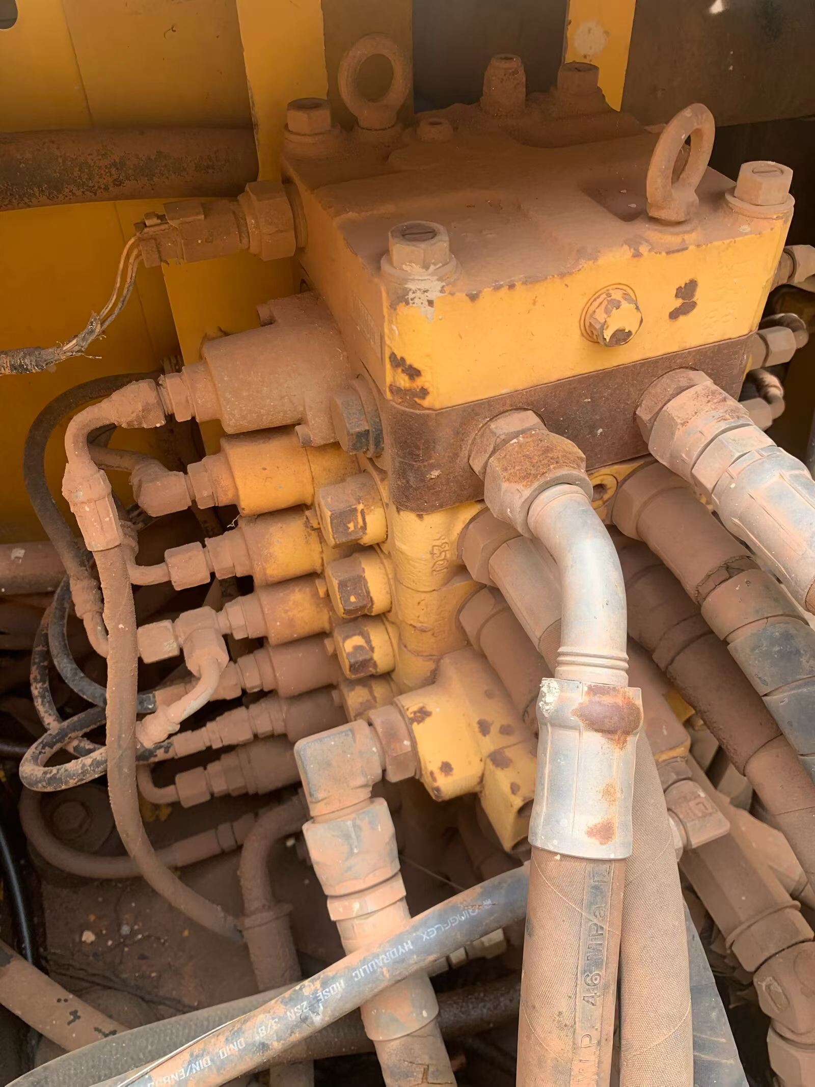 Buy Komatsu PC110-7 Used Excavator / 4