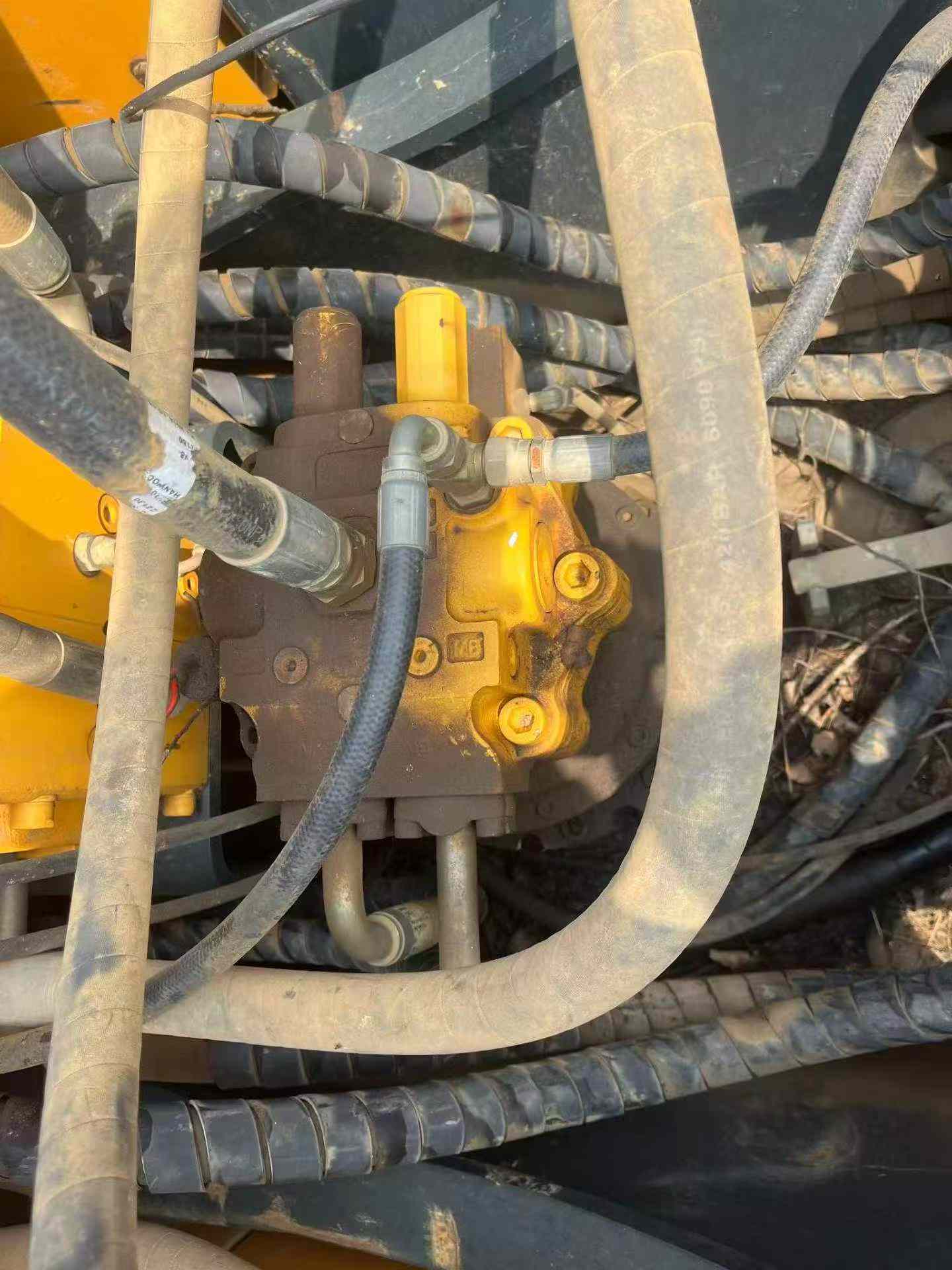 Buy Hyundai R215-7 Used Excavator / 3