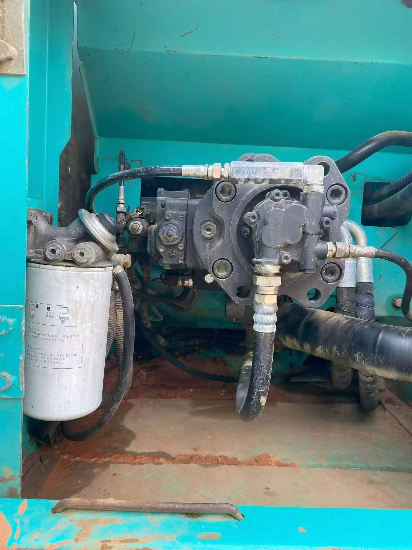 Buy Kobelco SK200-2 Used Excavator / 7