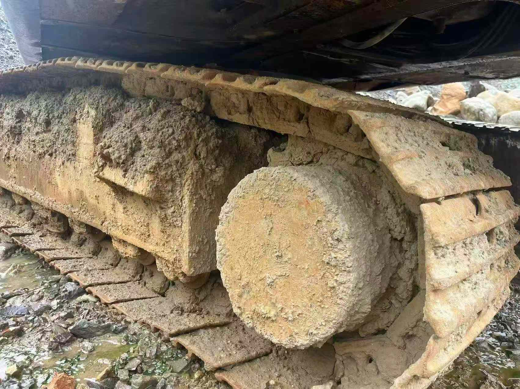 Buy Hyundai R215VS Used Excavator / 4