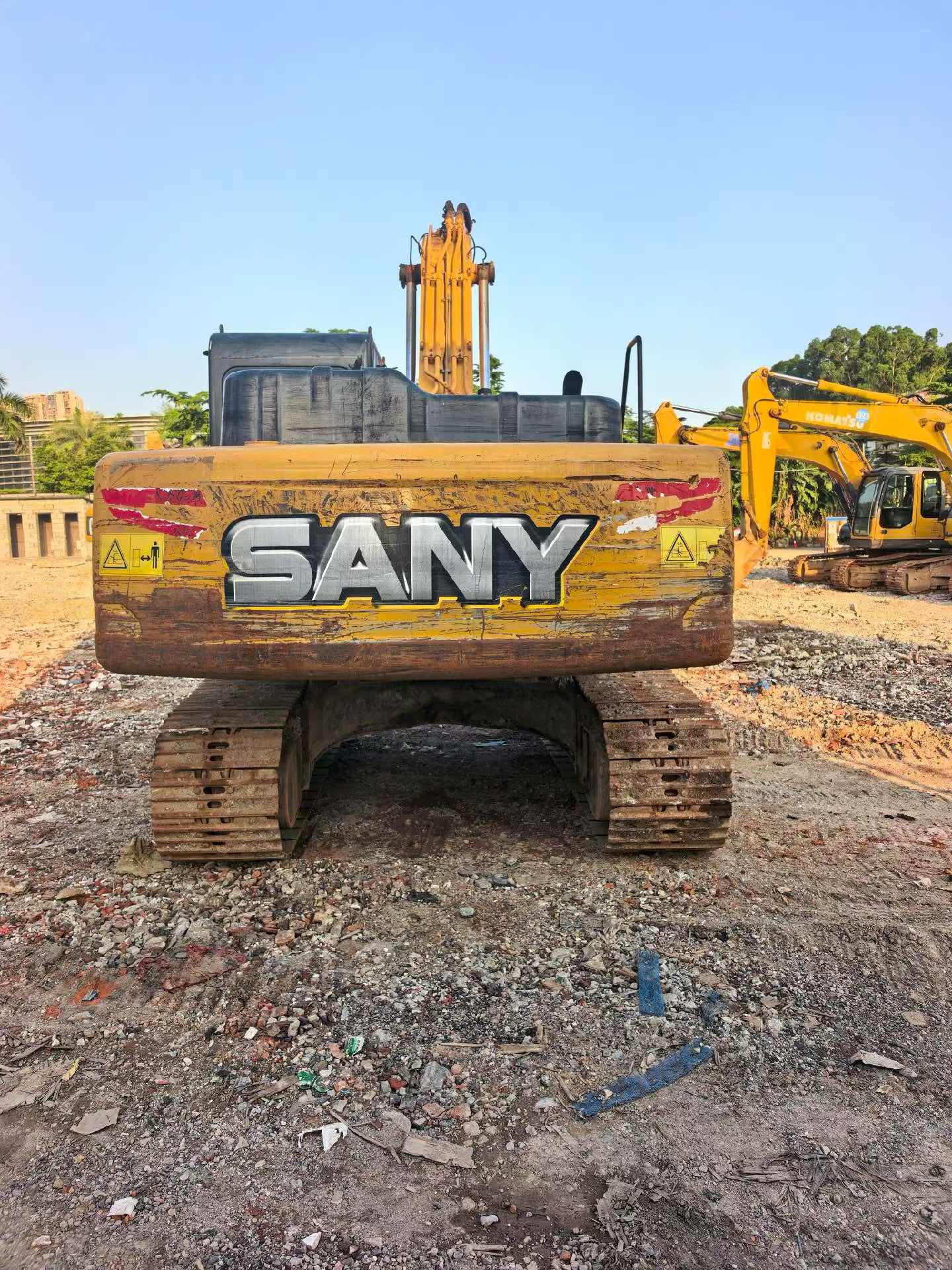 Buy Sany SY205C Used Excavator / 2