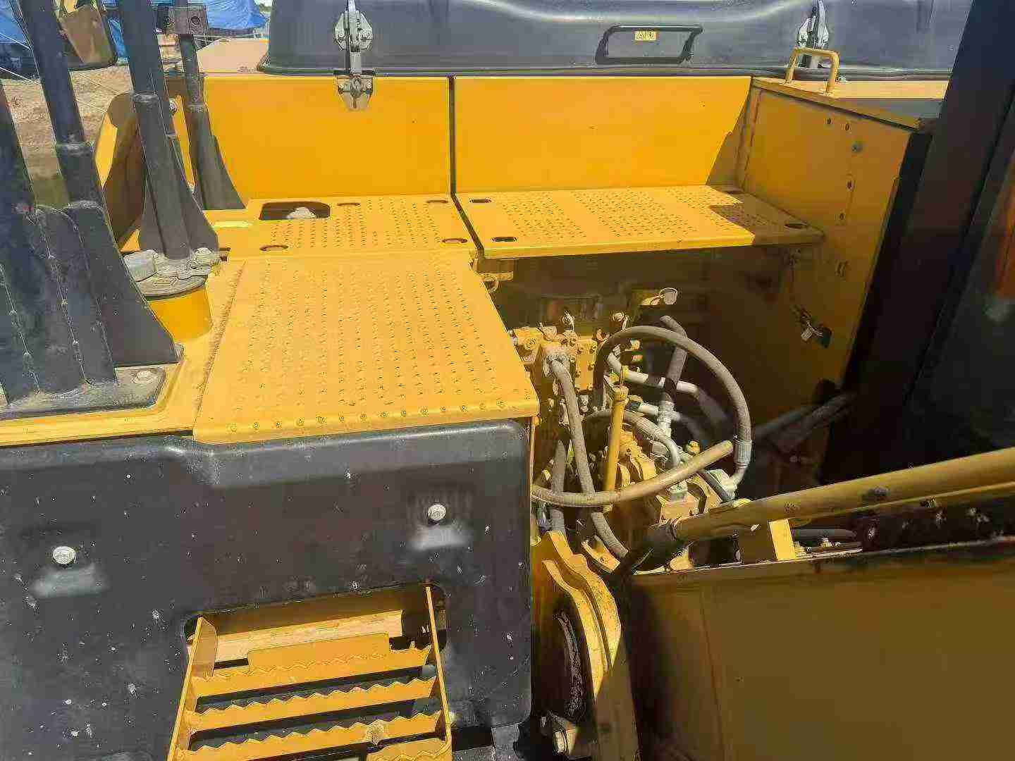 Buy Caterpillar 320E Used Excavator / 3