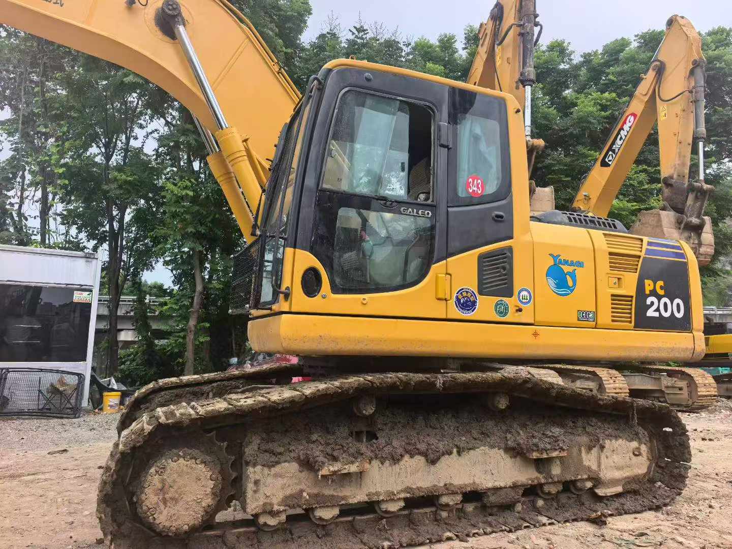 Buy Komatsu PC200 Used Excavator / 4