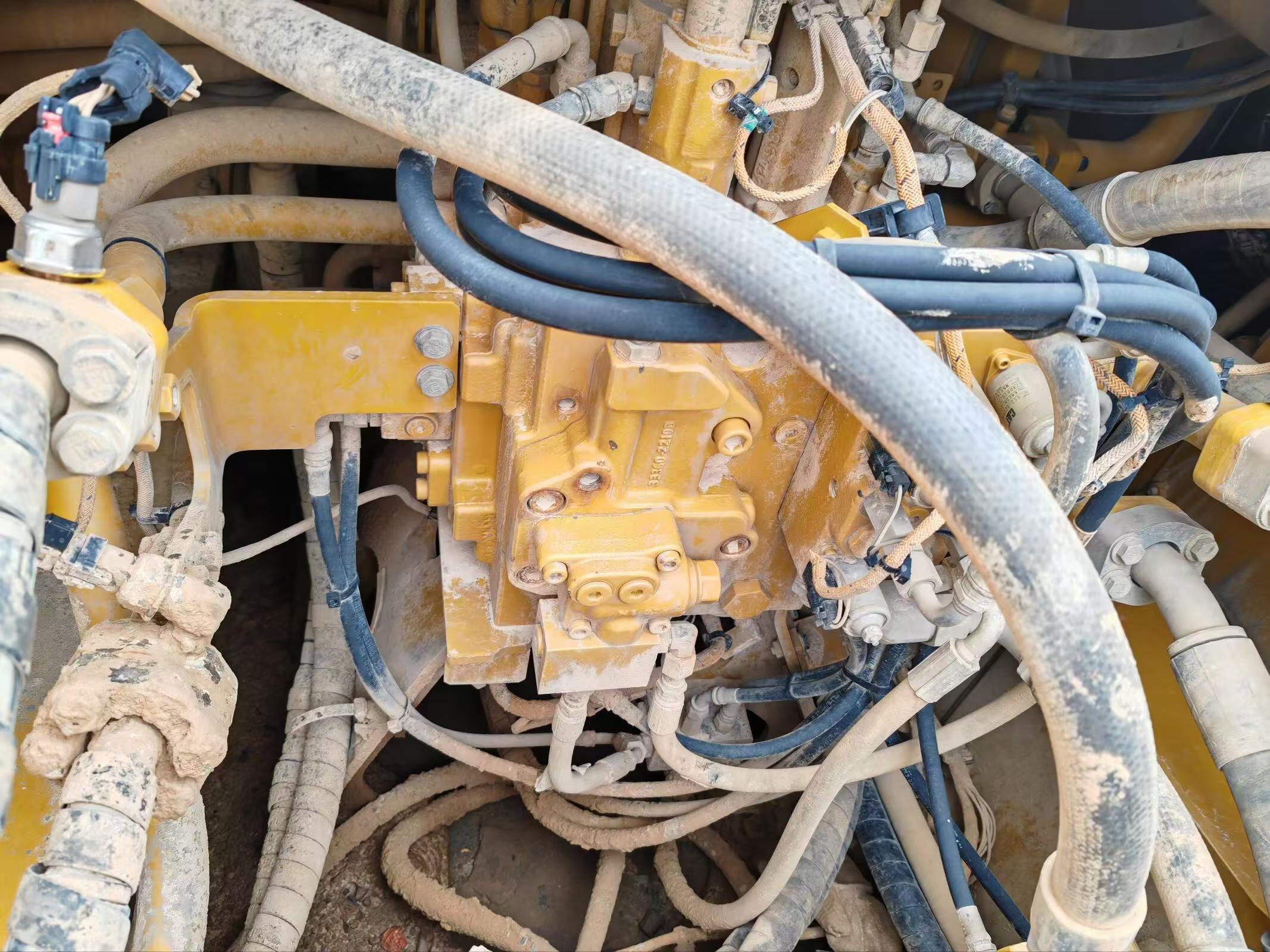 Buy Caterpillar 349E Used Excavator / 4