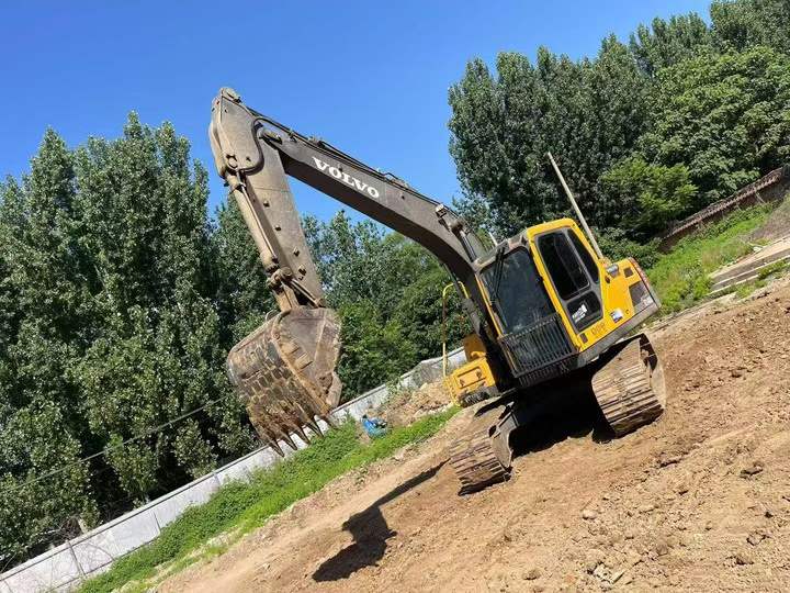 Buy Volvo EC140 Used Excavator / 4