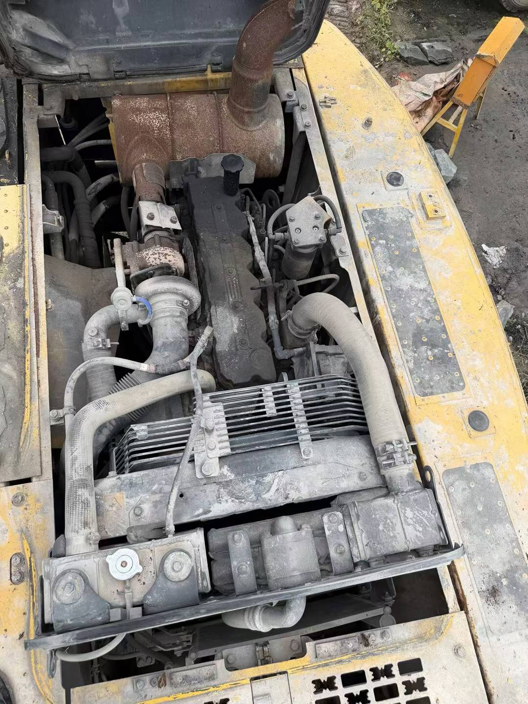 Buy Komatsu PC200-8 Used Excavator / 8