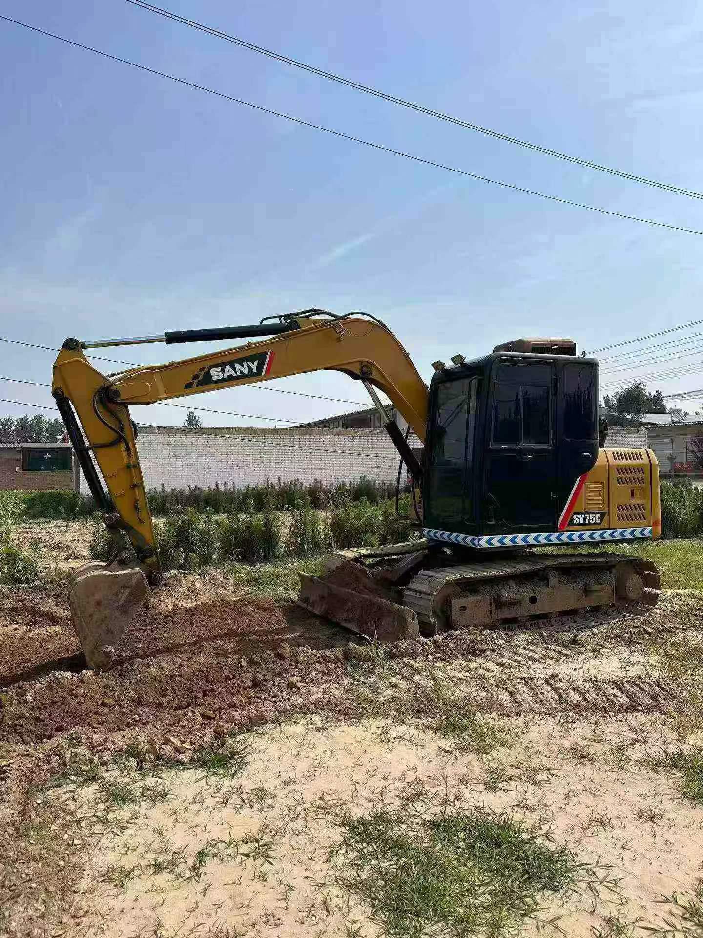 Buy Sany SY75 Used Excavator / 8