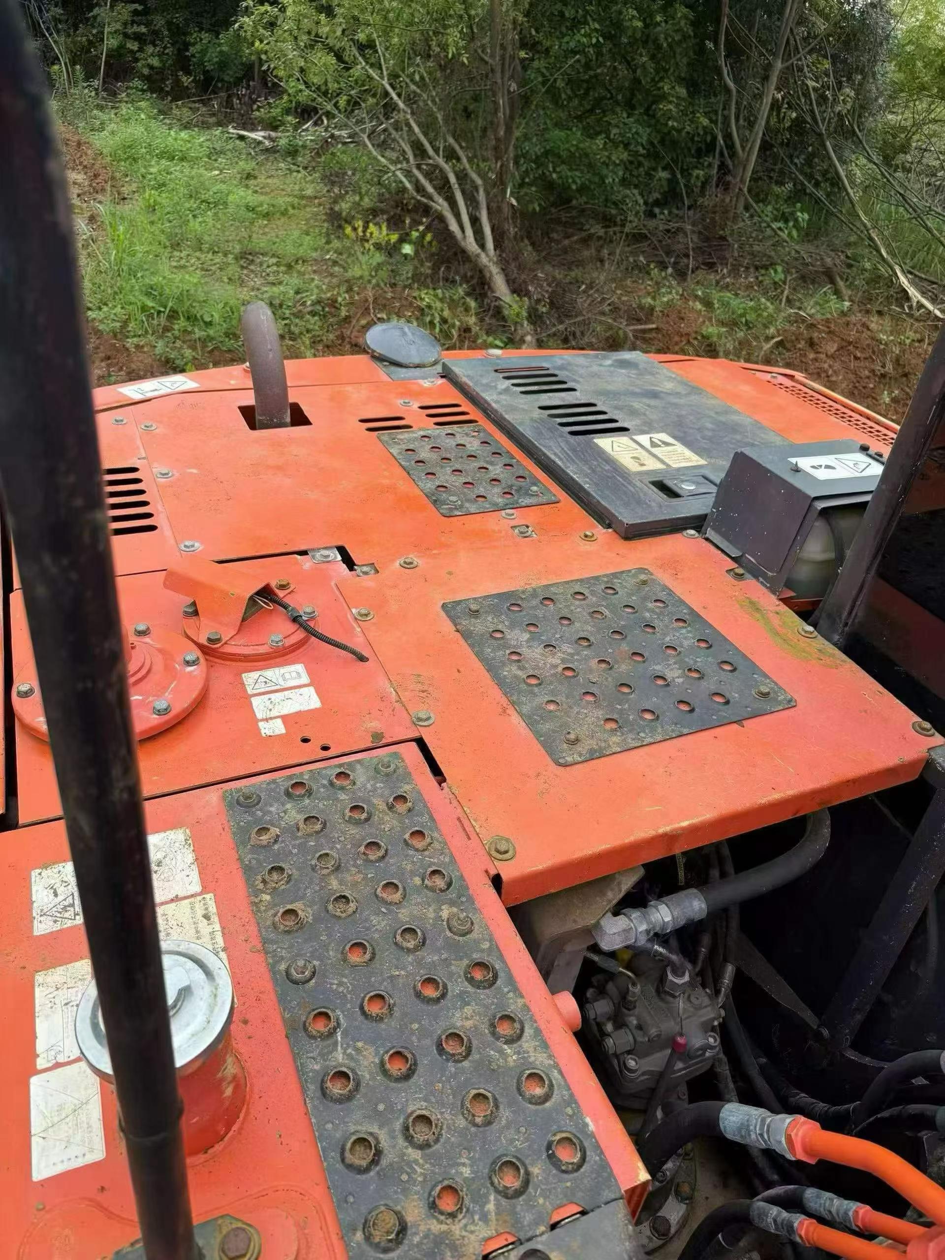 Buy Hitachi ZX130-5A Used Excavator / 3