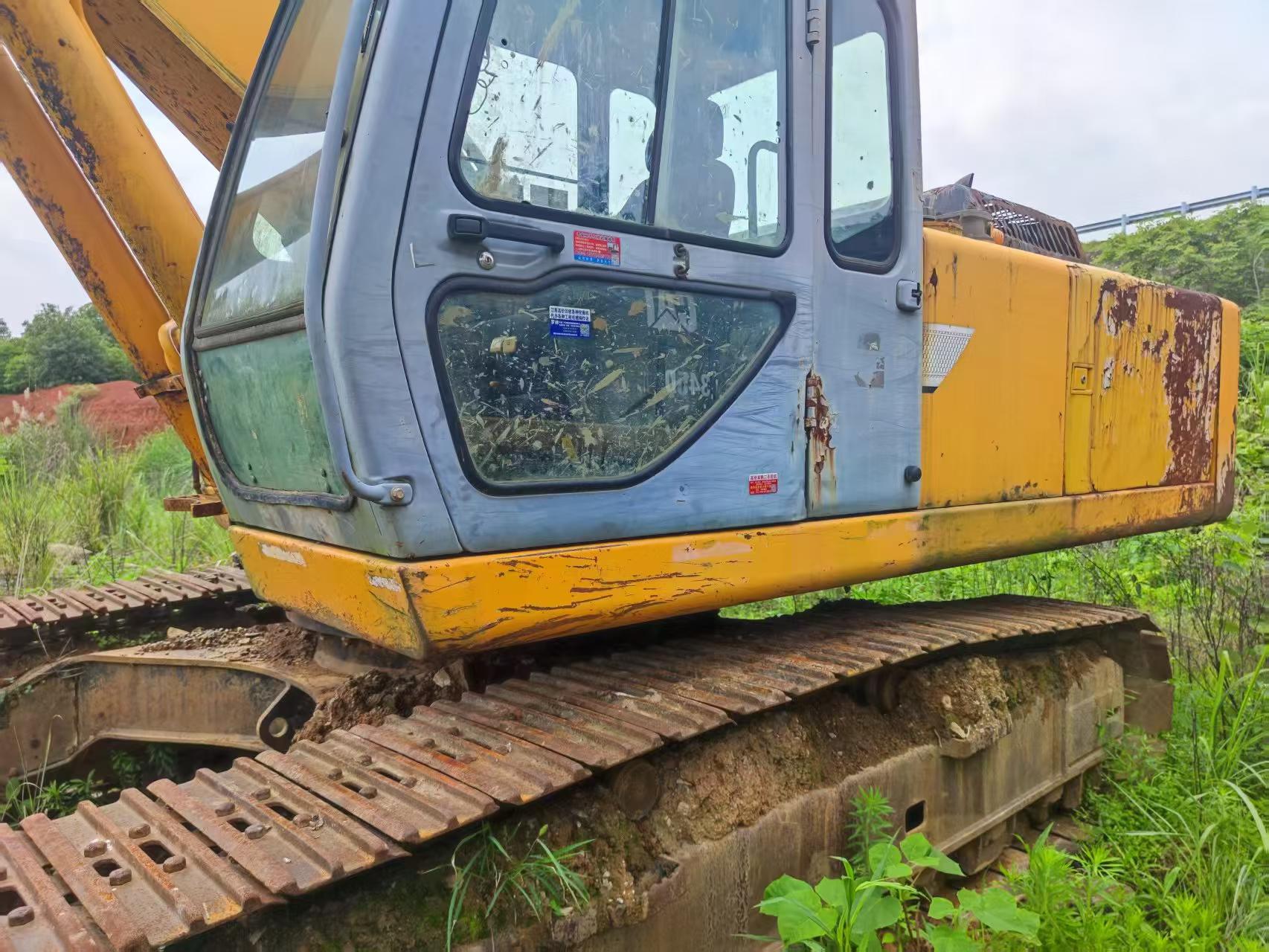 Buy Kato HD1430-7 Used Excavator / 4