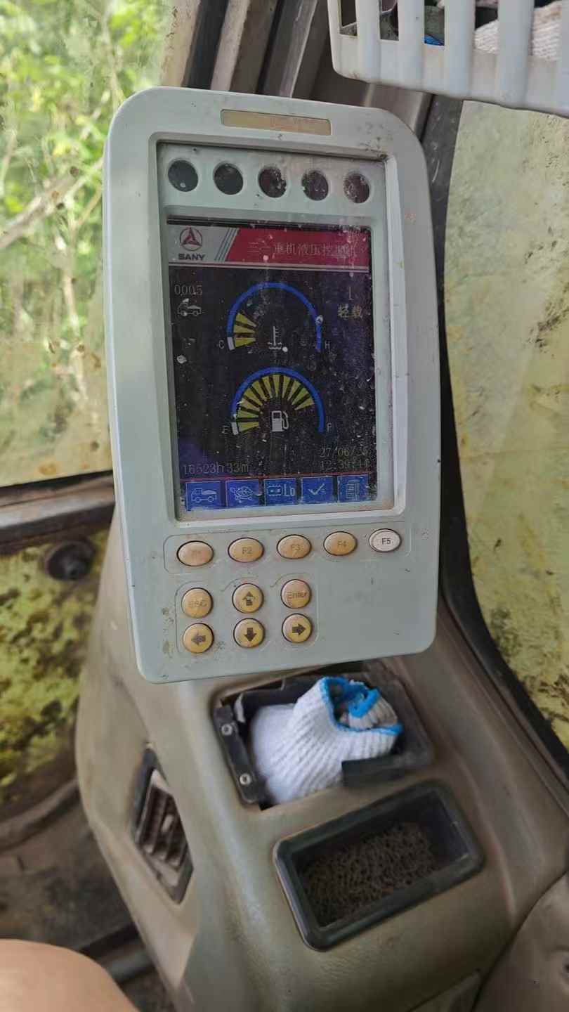 Buy Sany SY205C-8 Used Excavator / 5