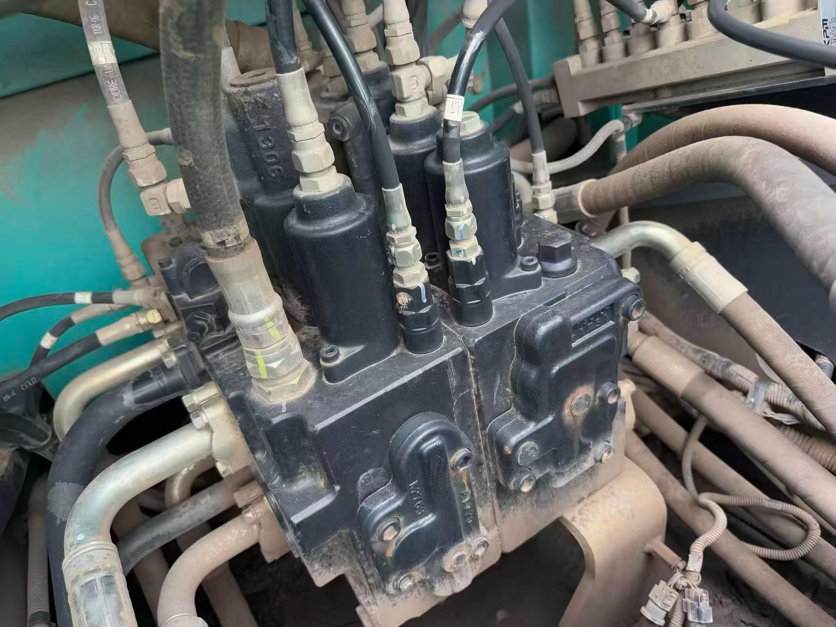 Buy Kobelco SK250-8 Used Excavator / 8