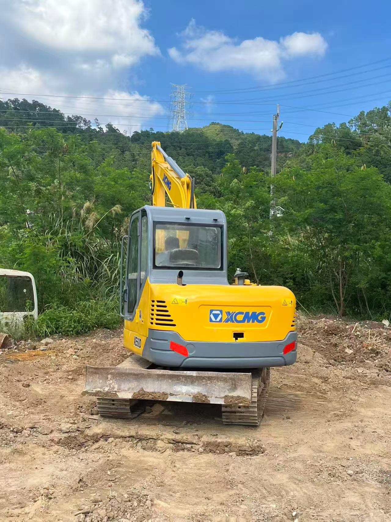 Buy XCMG XE60 Used Excavator / 8