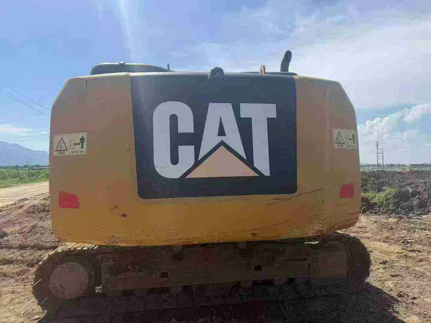 Buy Caterpillar 320E Used Excavator / 7