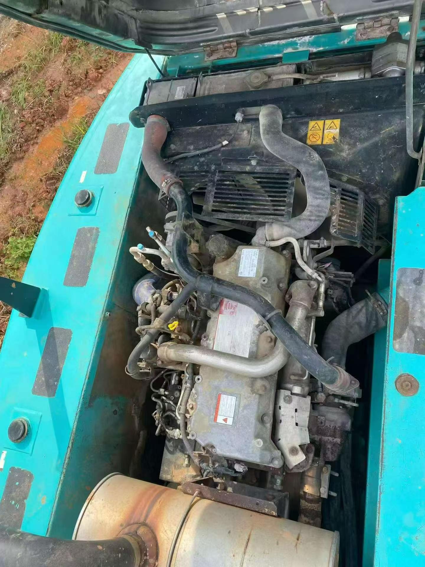 Buy Kobelco SK200-2 Used Excavator / 5