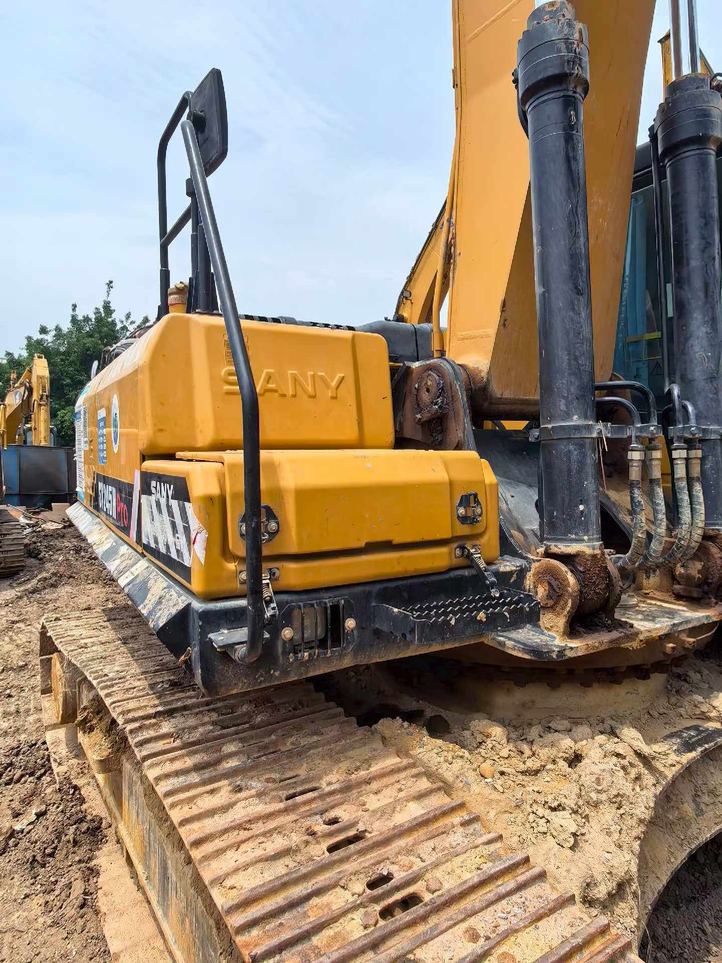 Buy Sany SY245H Used Excavator / 3