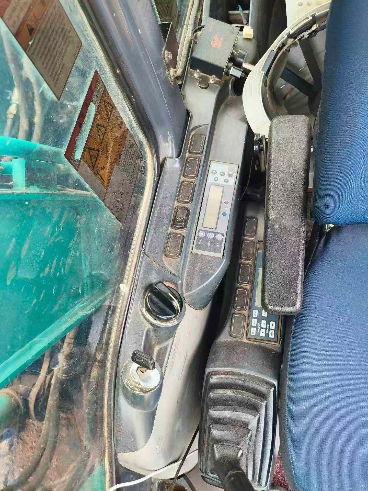 Buy Kobelco SK130 Used Excavator / 7