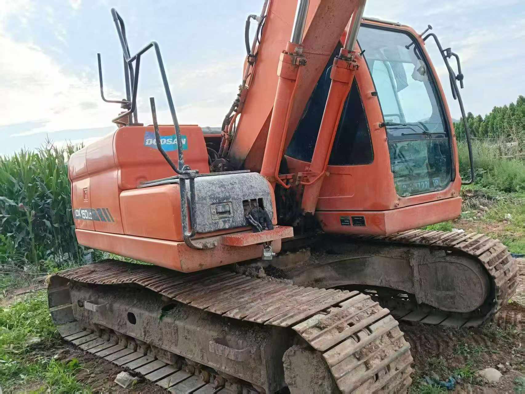 Buy Doosan DH150 Used Excavator / 9