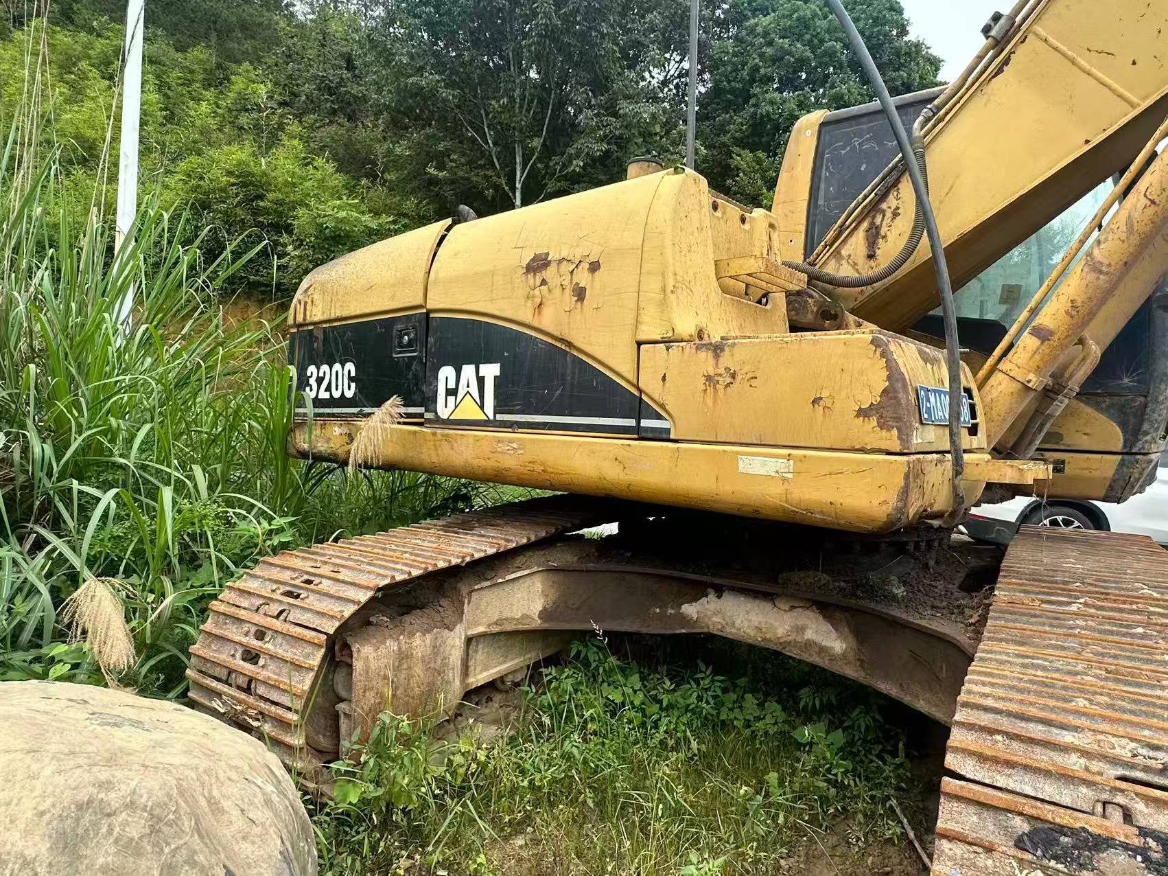 Buy Caterpillar 320C Used Excavator / 8