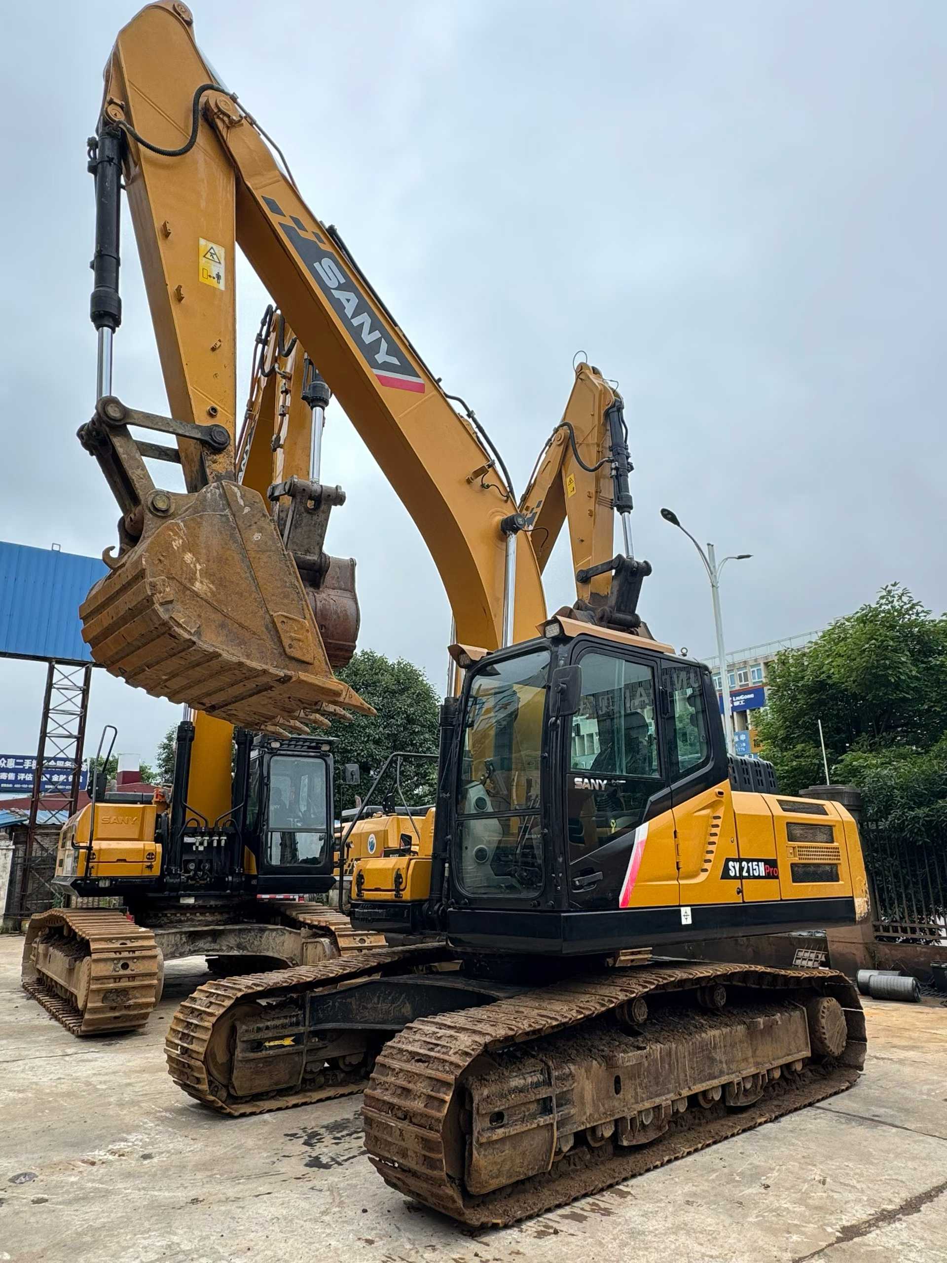 Buy Sany SY215H Used Excavator / 4