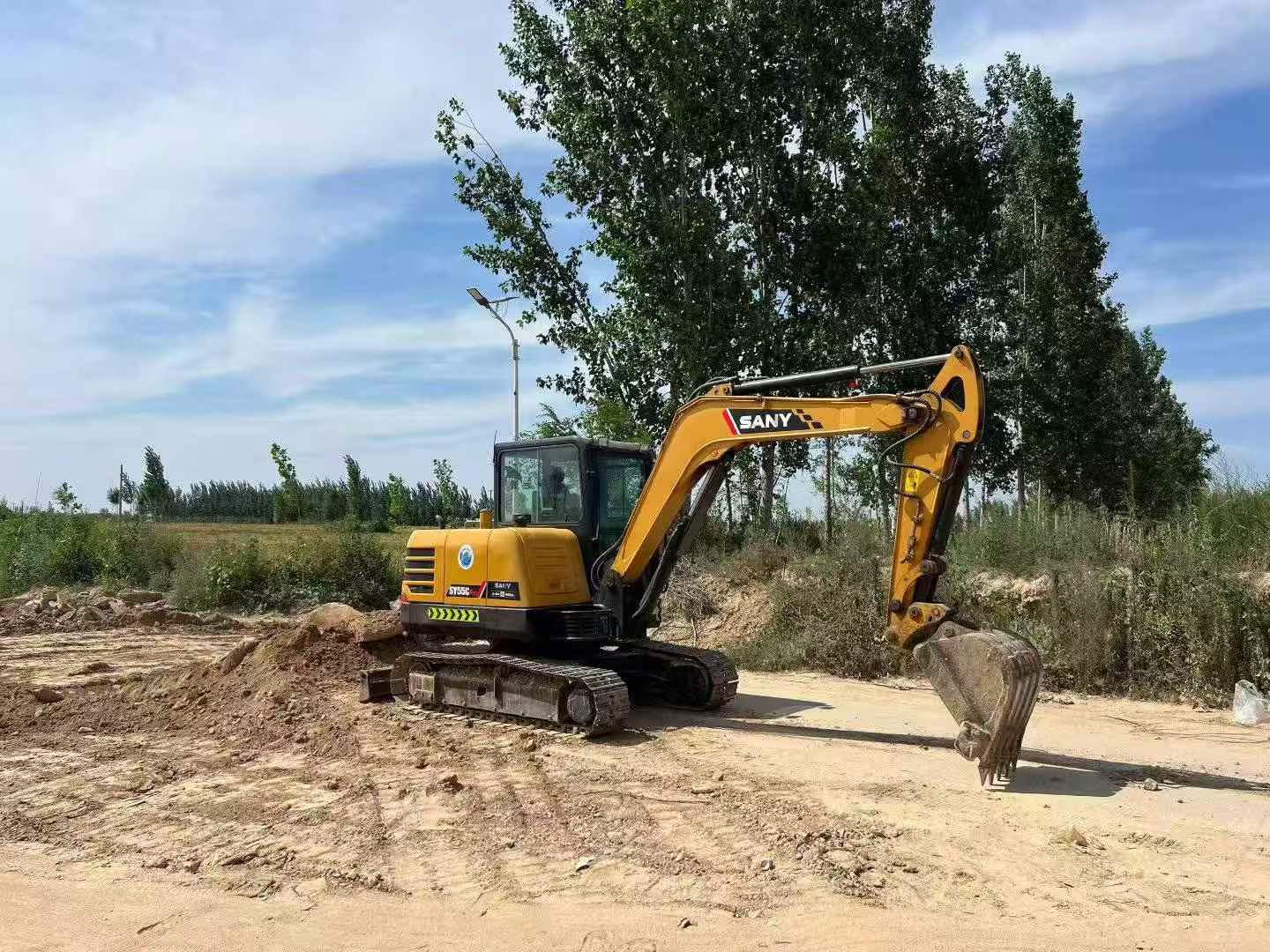 Buy Sany SY55 Used Excavator / 4
