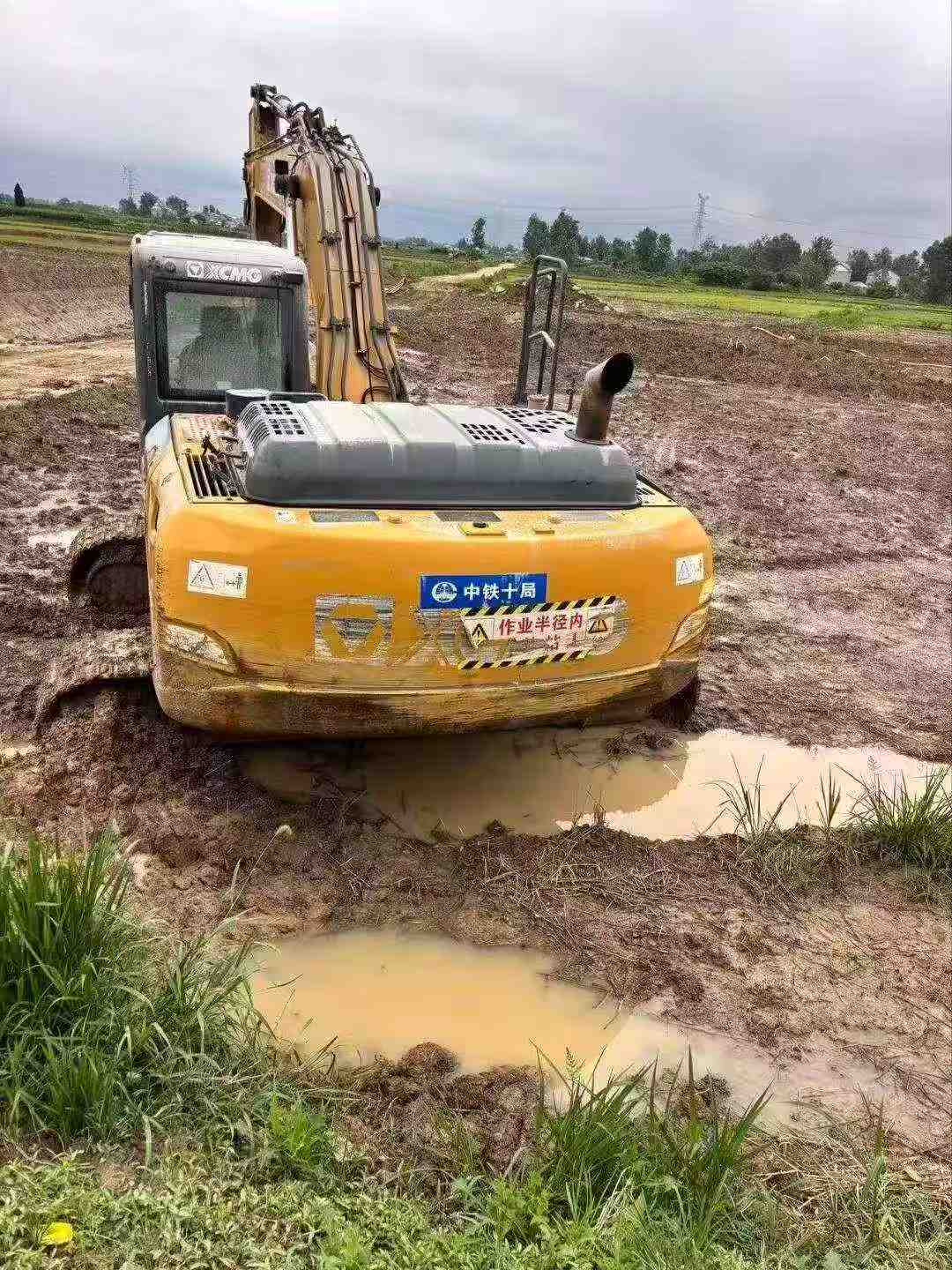 Buy XCMG XE200 Used Excavator / 3
