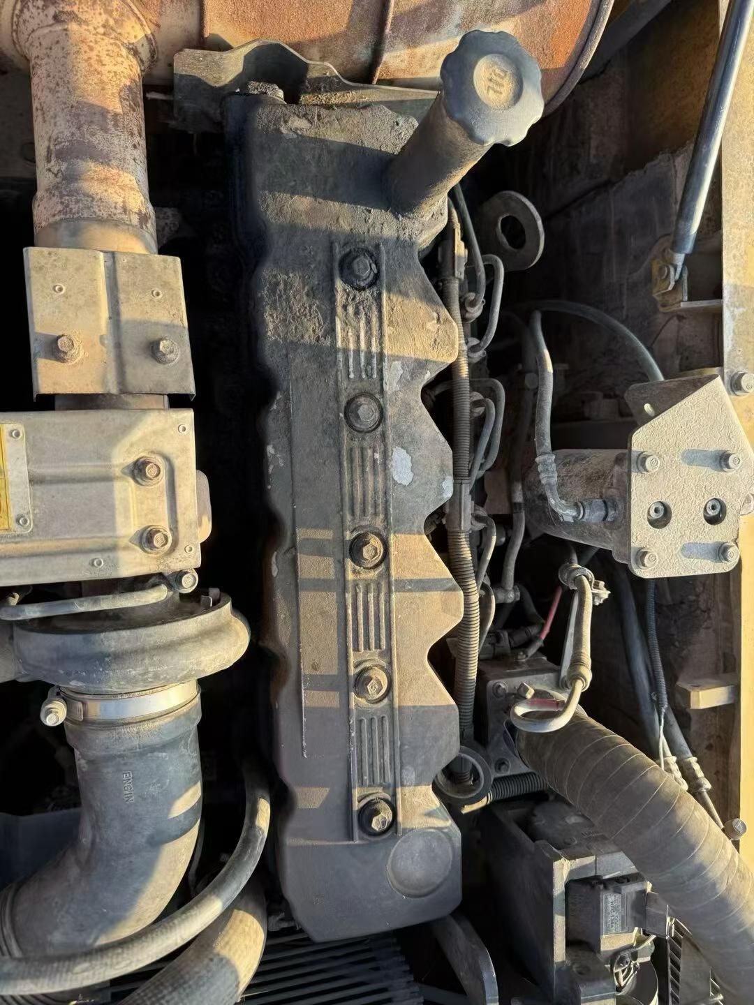 Buy Komatsu PC200-8 Used Excavator / 3