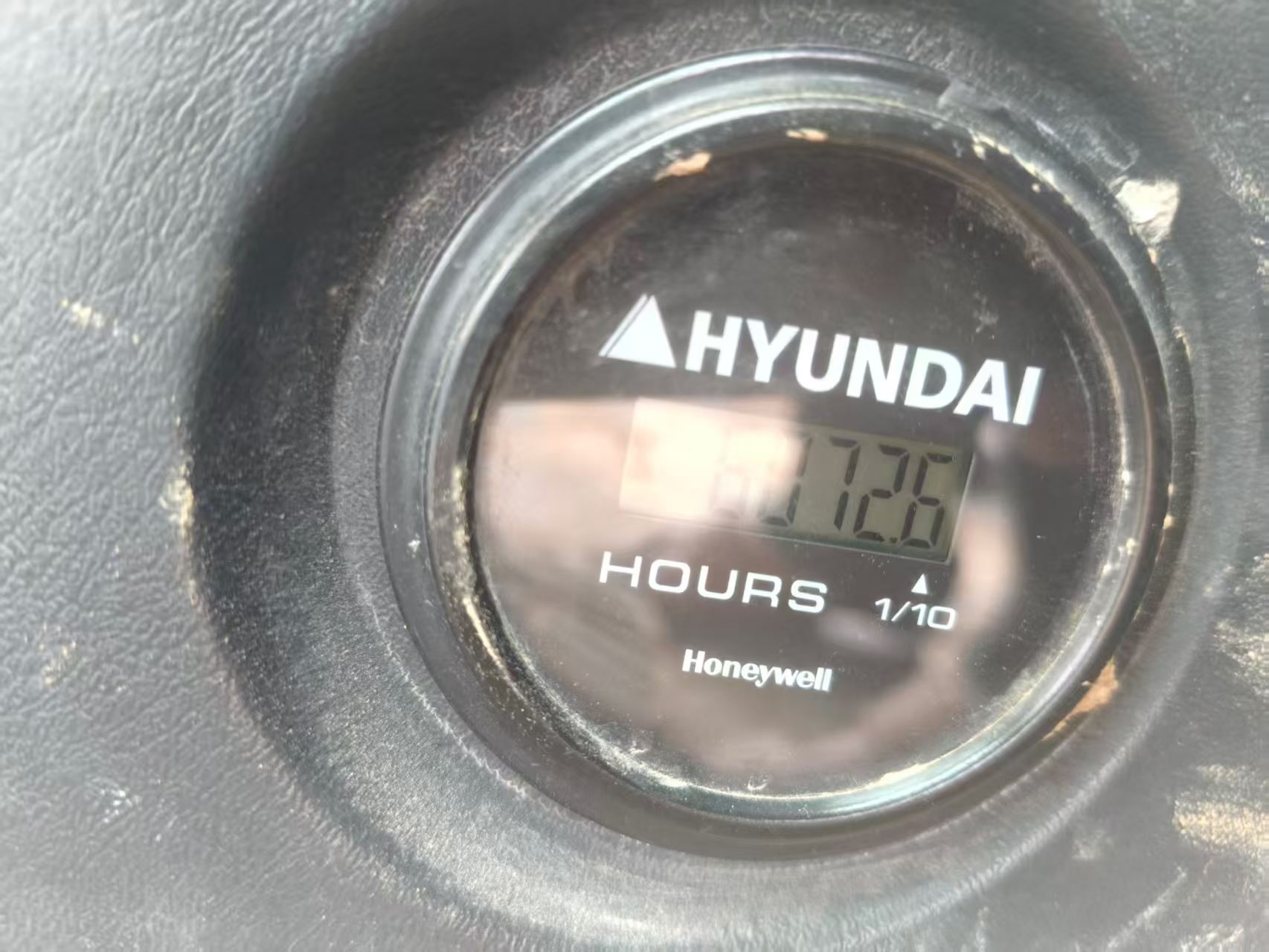 Buy Hyundai R215VS Used Excavator / 6