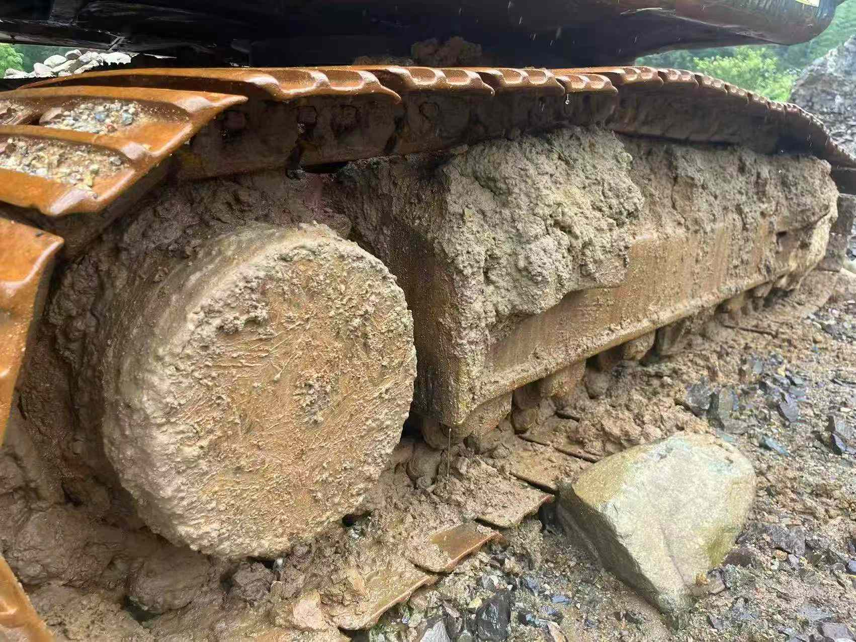 Buy Hyundai R215VS Used Excavator / 5