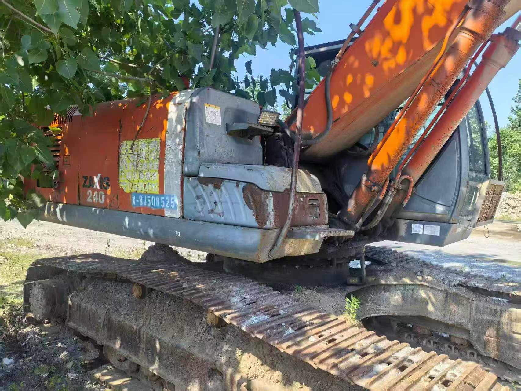 Buy Hitachi EX240-3 Used Excavator / 5