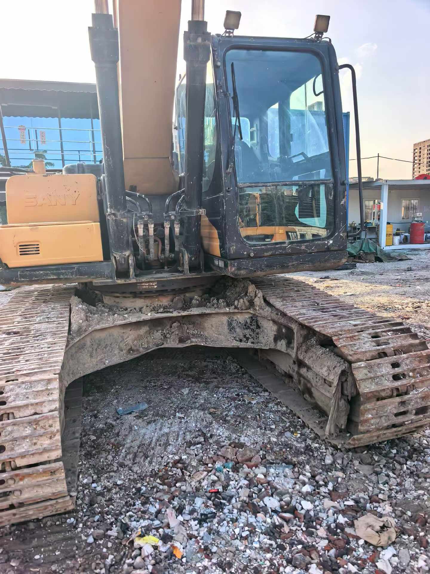 Buy Sany SY205C Used Excavator / 4