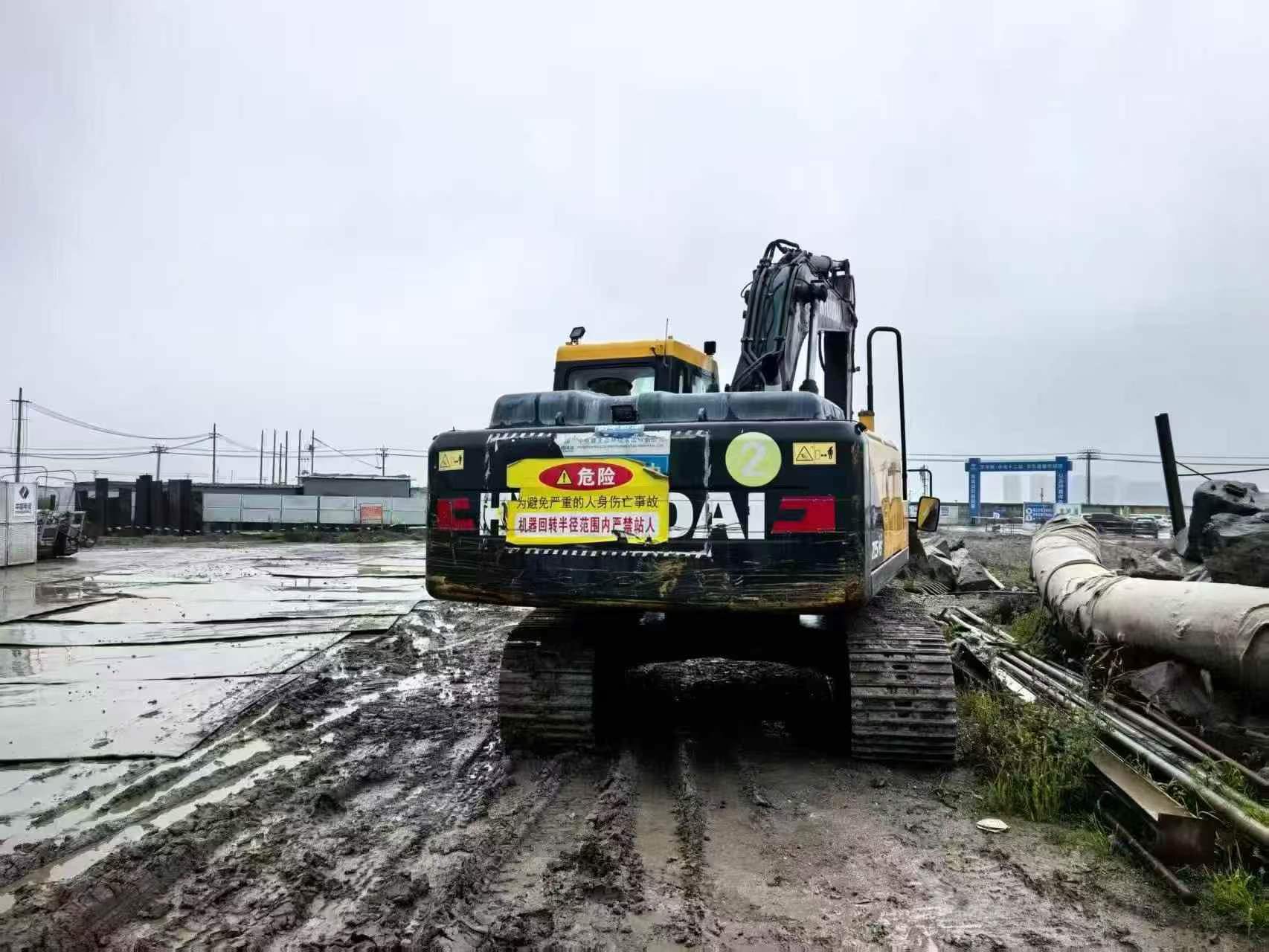 Buy Hyundai R215-7 Used Excavator / 3